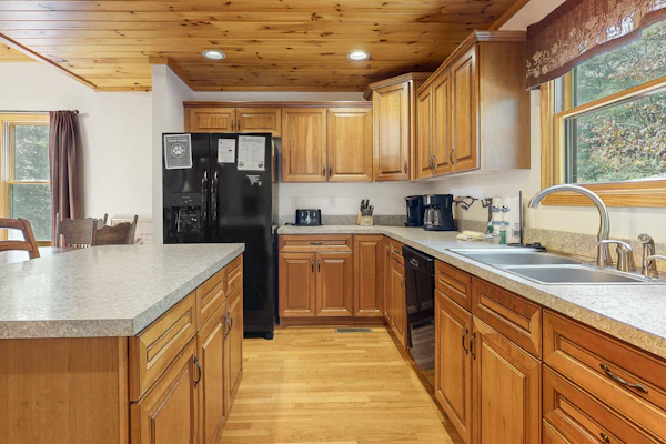 Cabin Near Smokys, Pool Table, Mtn View Deck, Grill