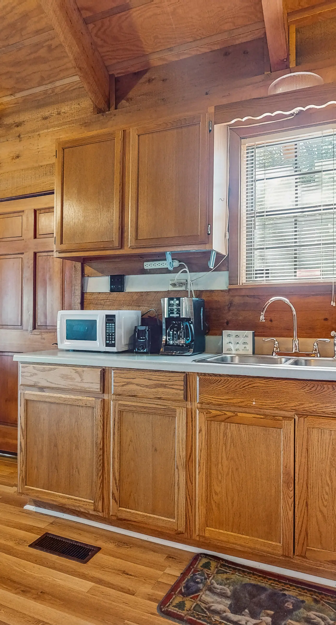 Townsend Cabin Retreat, Sleeps 4・Hot Tub・Fireplace
