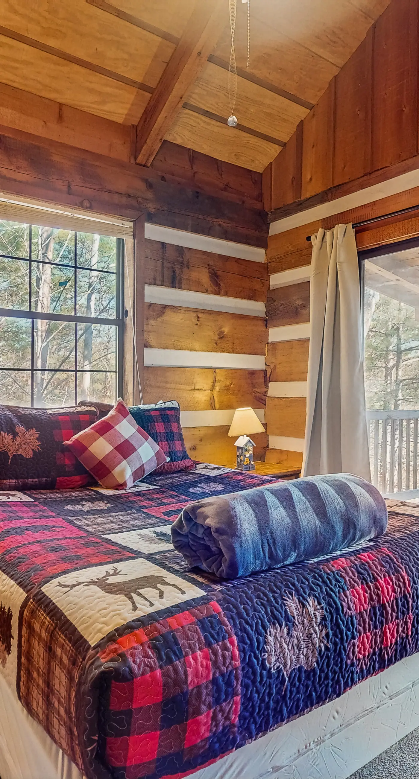 Townsend Cabin Retreat, Sleeps 4・Hot Tub・Fireplace