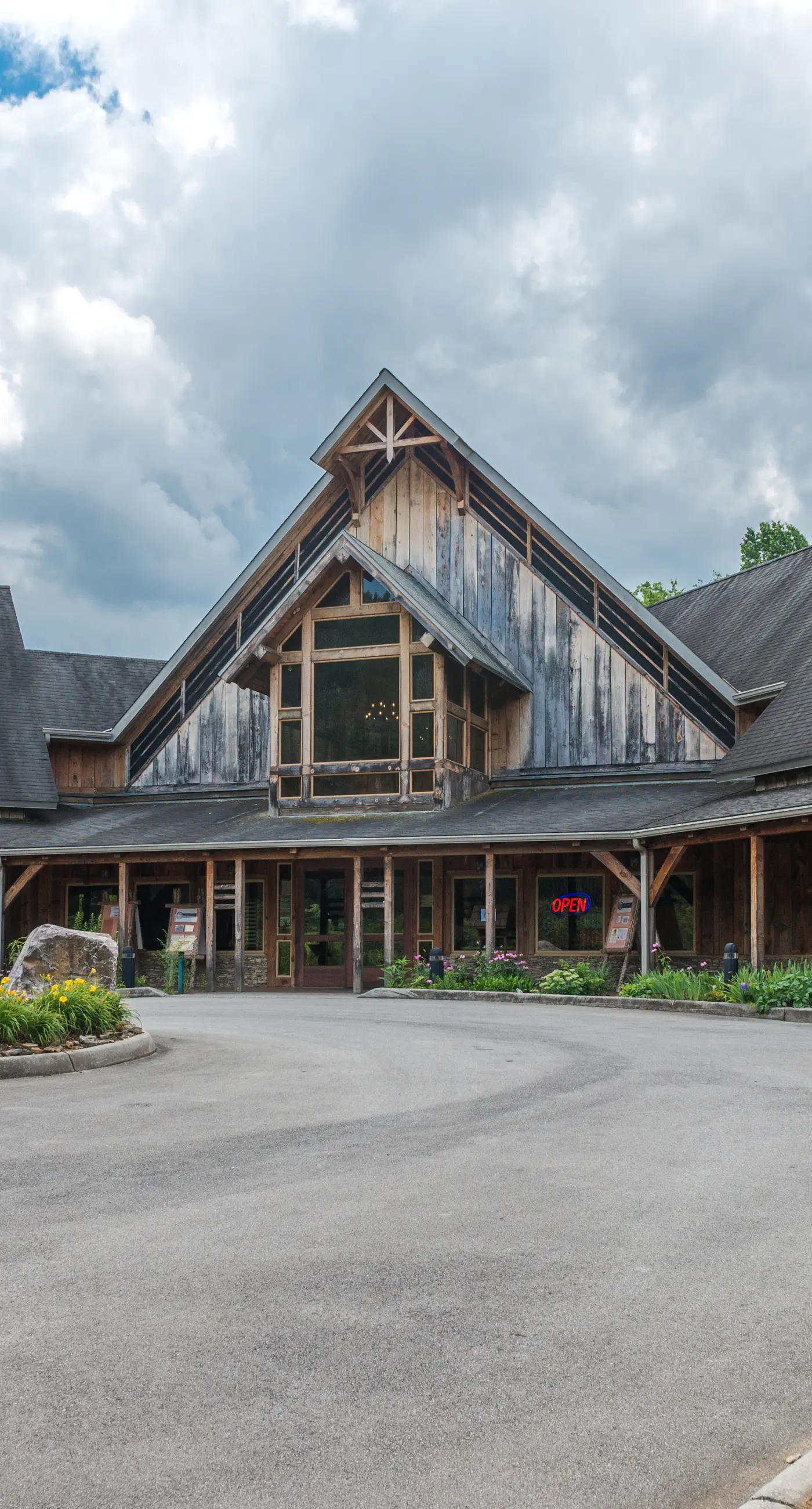 Townsend Cabin Retreat, Sleeps 4・Hot Tub・Fireplace