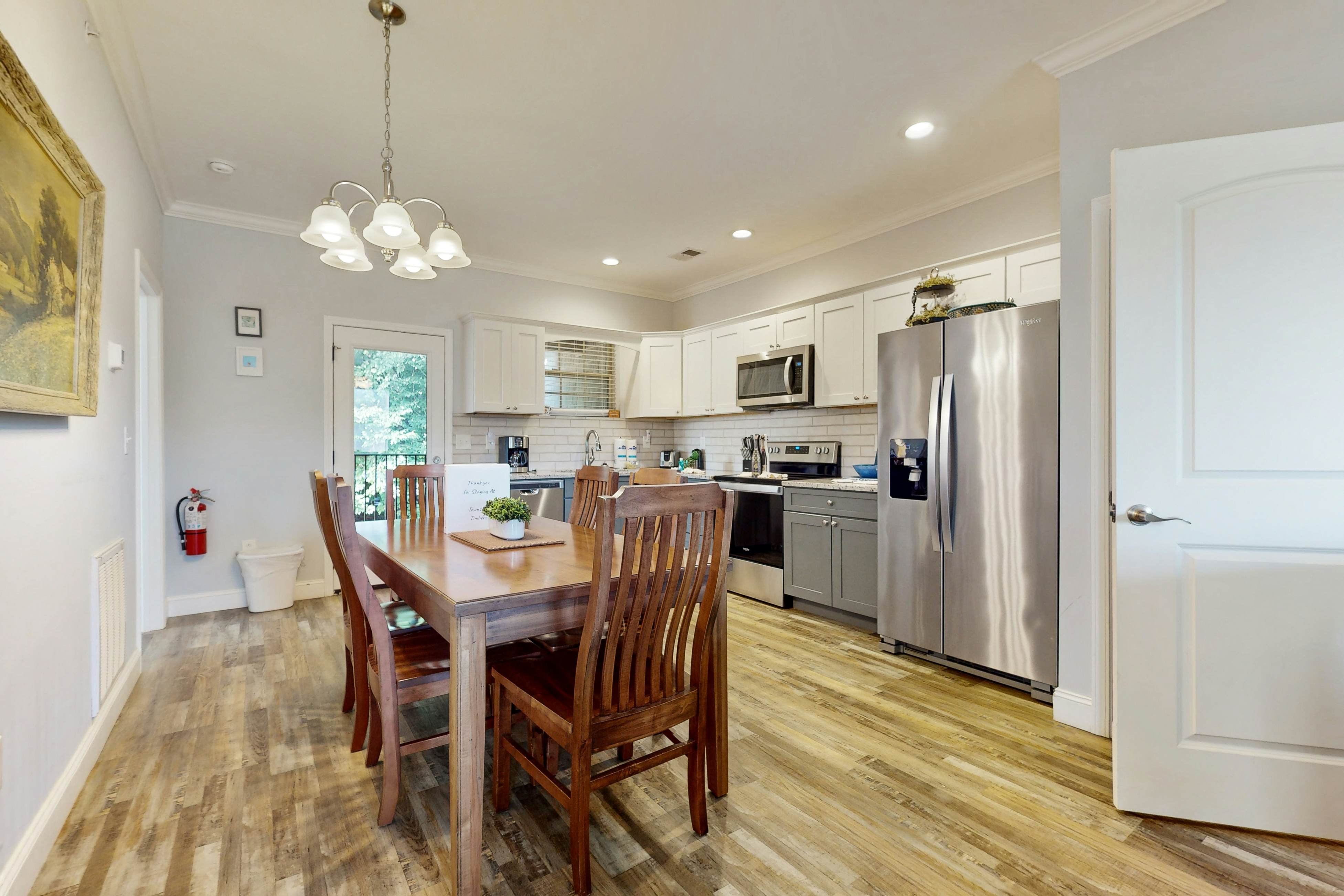 Pristine & Peaceful Condo w/ Free Attraction TIckets & Shared Pool