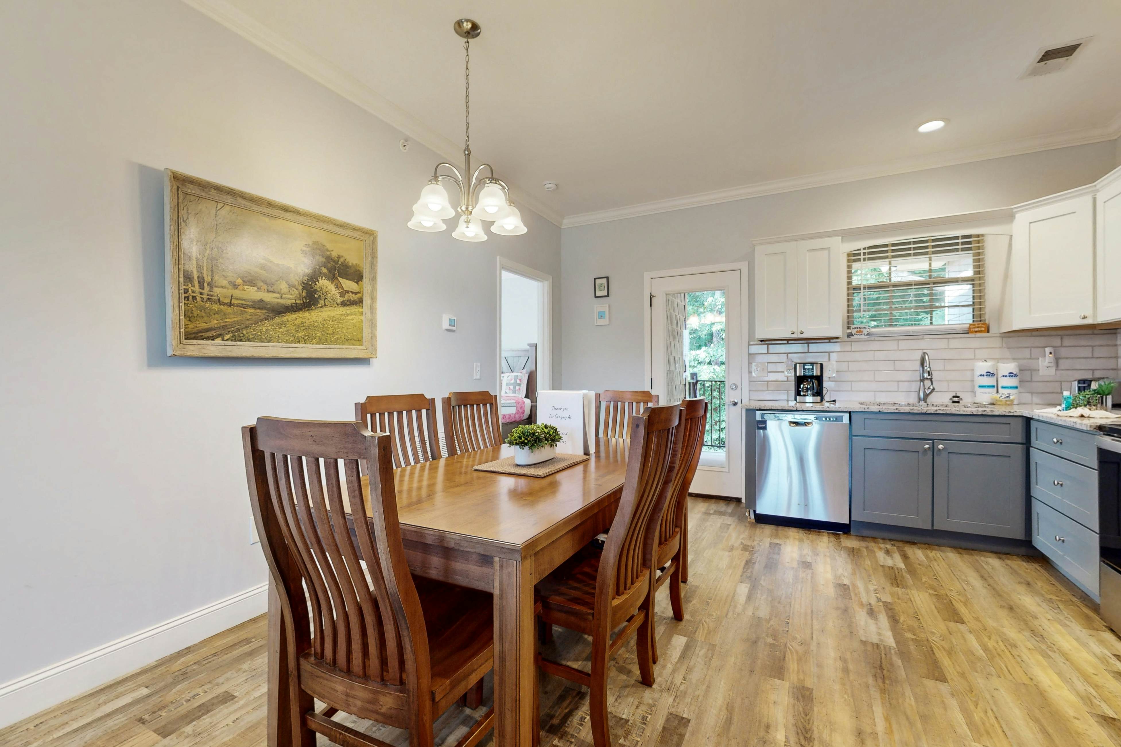 Pristine & Peaceful Condo w/ Free Attraction TIckets & Shared Pool