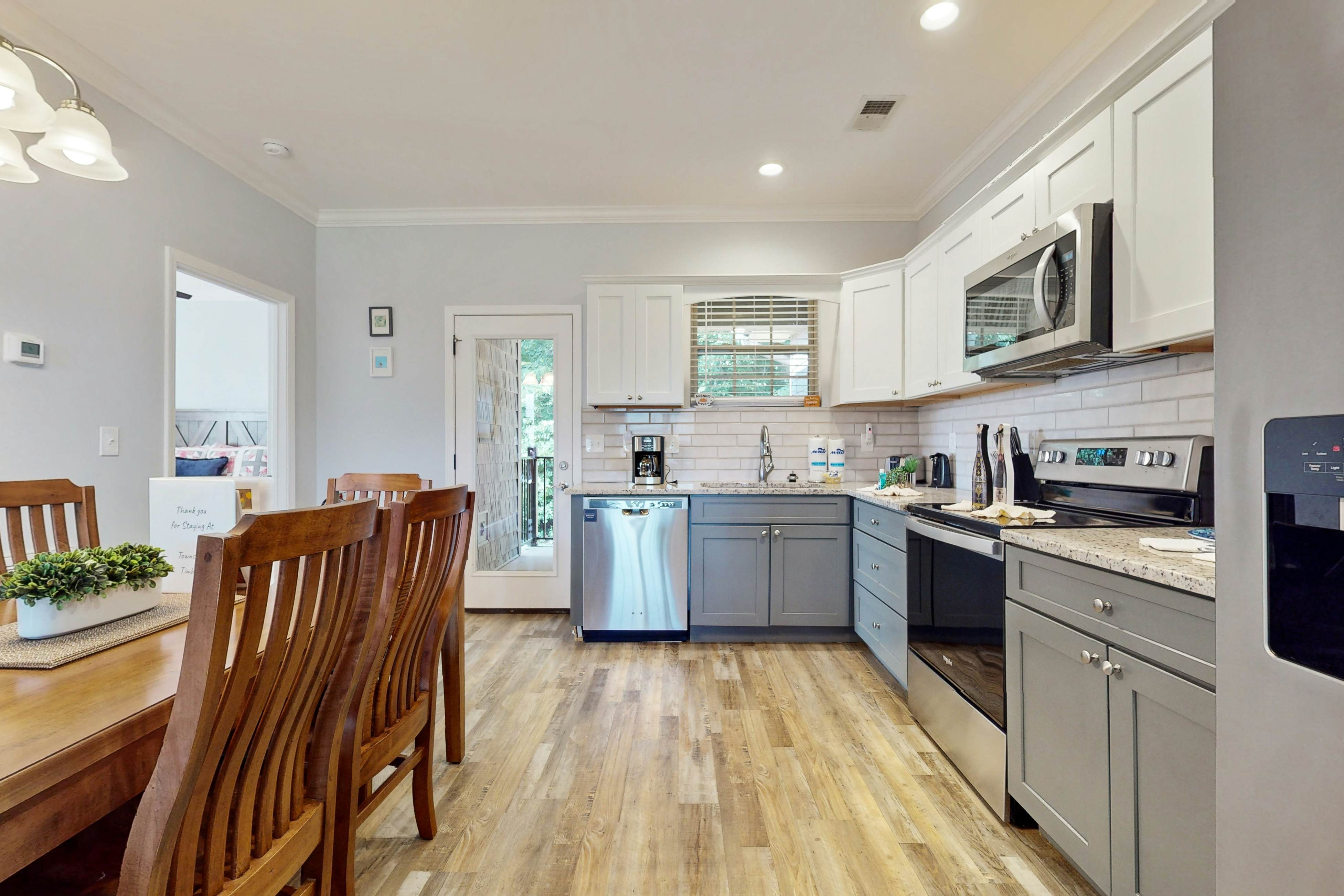 Pristine & Peaceful Condo w/ Free Attraction TIckets & Shared Pool