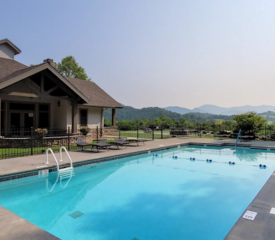 Peaceful Townsend Retreat・Pool Access・Firepit