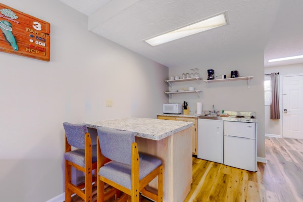 Near Douglas Lake・1st Floor Studio・Dog Friendly