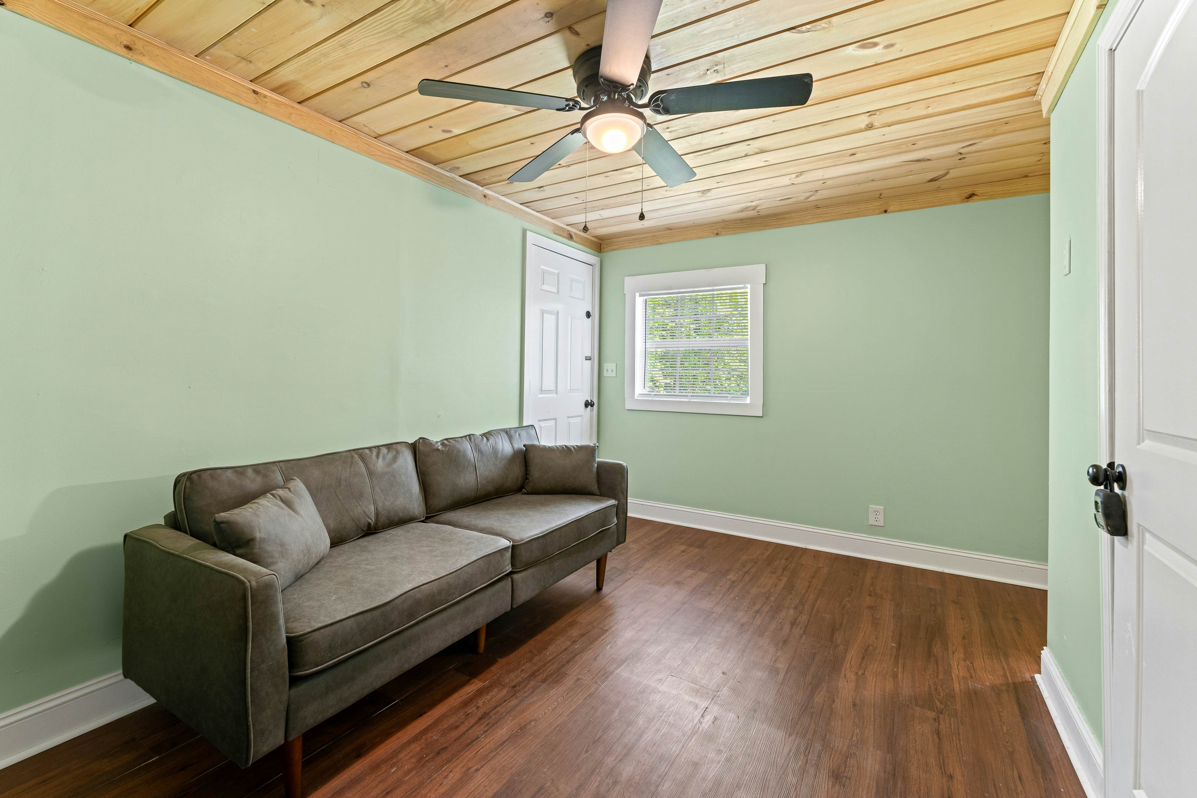 Charming Dog Friendly Cabin, Sleeps 10・Hot Tub