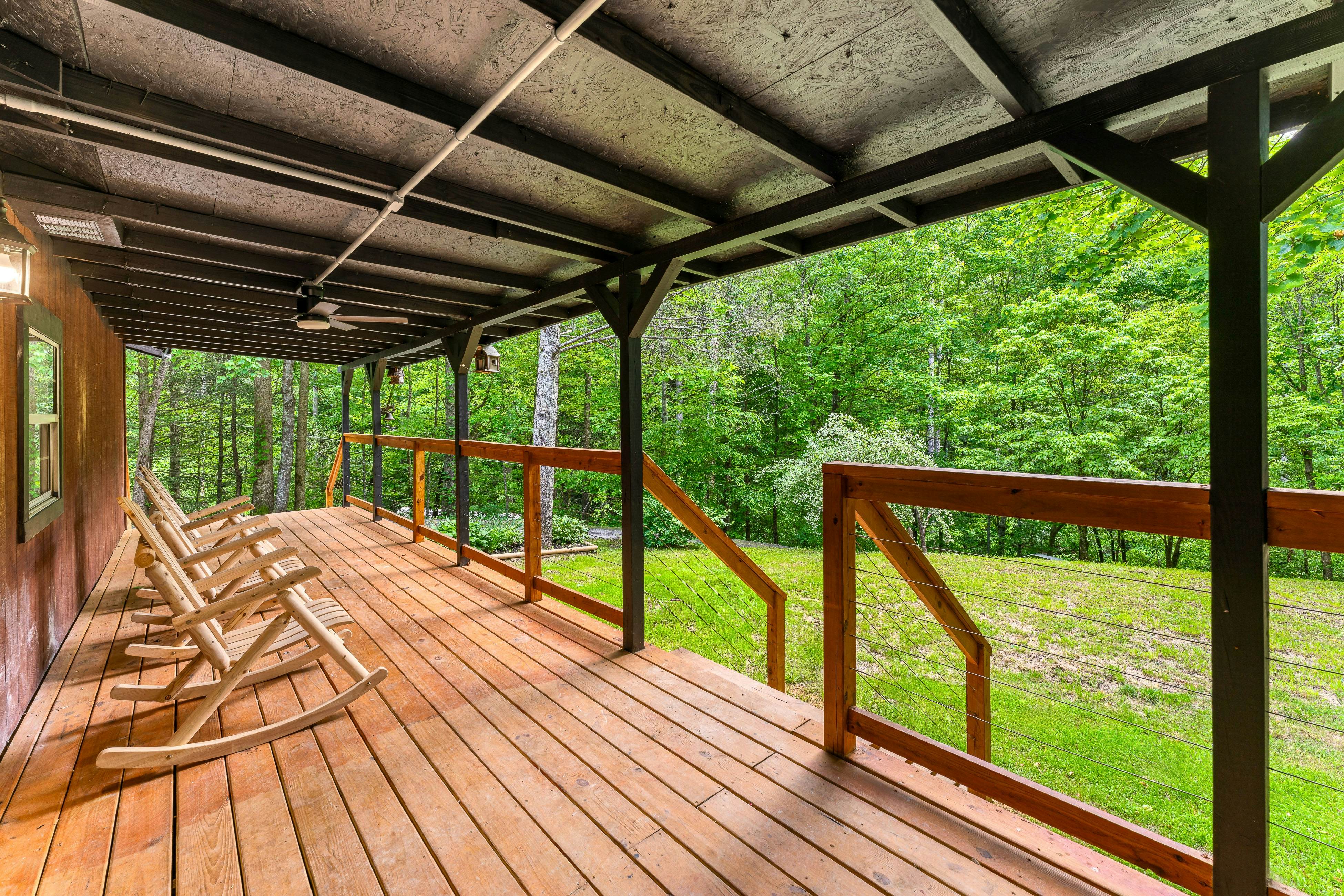 Charming Dog Friendly Cabin, Sleeps 10・Hot Tub