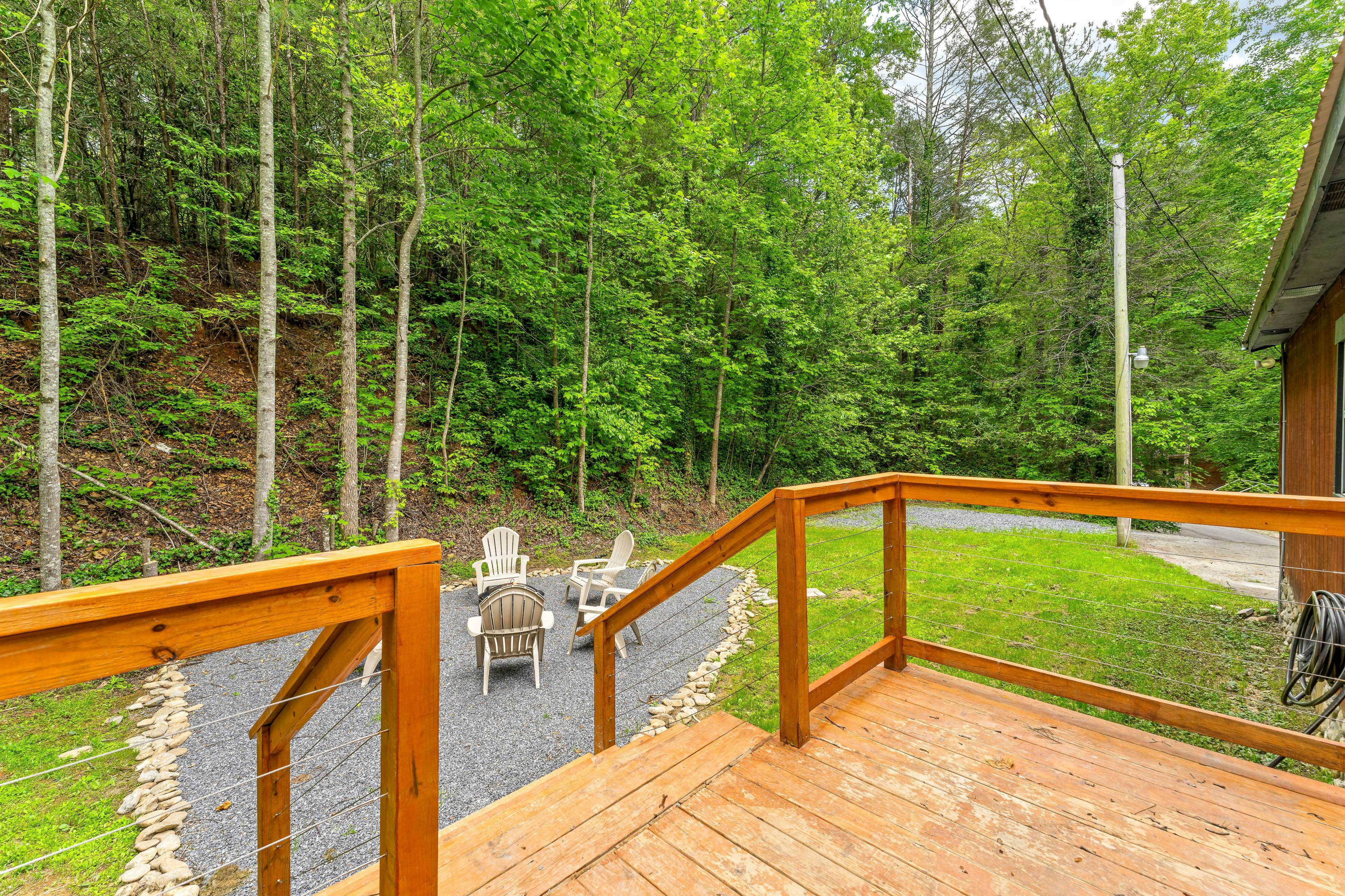 Charming Dog Friendly Cabin, Sleeps 10・Hot Tub