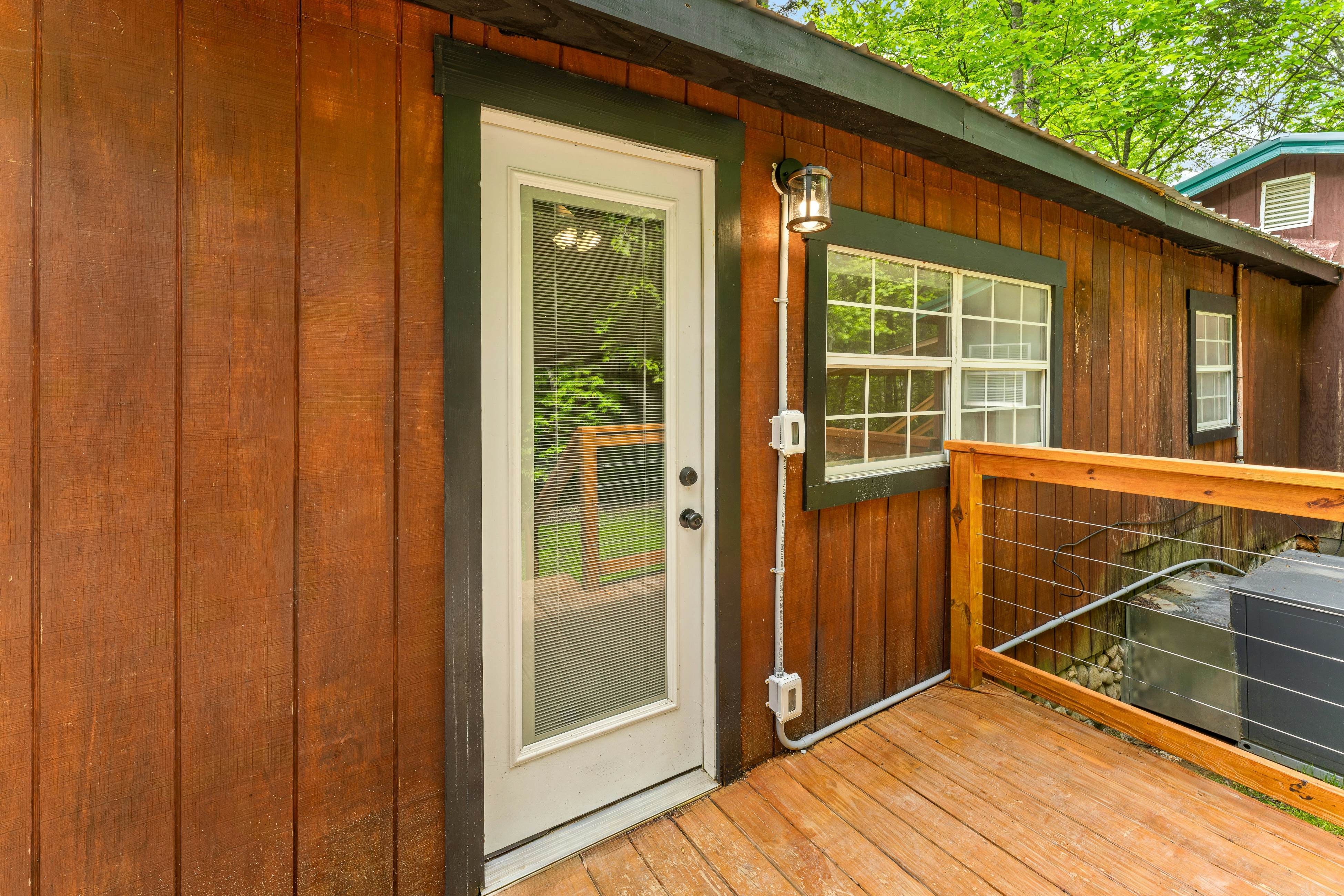 Charming Dog Friendly Cabin, Sleeps 10・Hot Tub