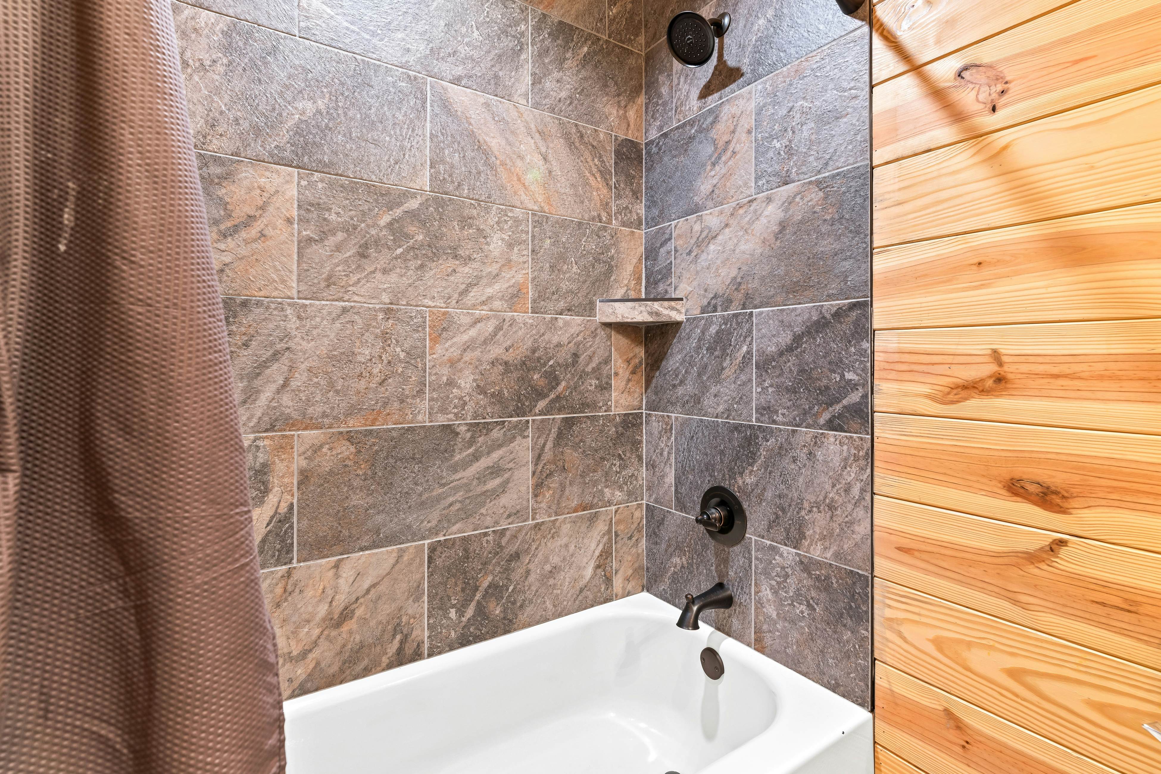 Fairytale Mtn Cottage, Sleeps 6・Hot Tub・Fireplace