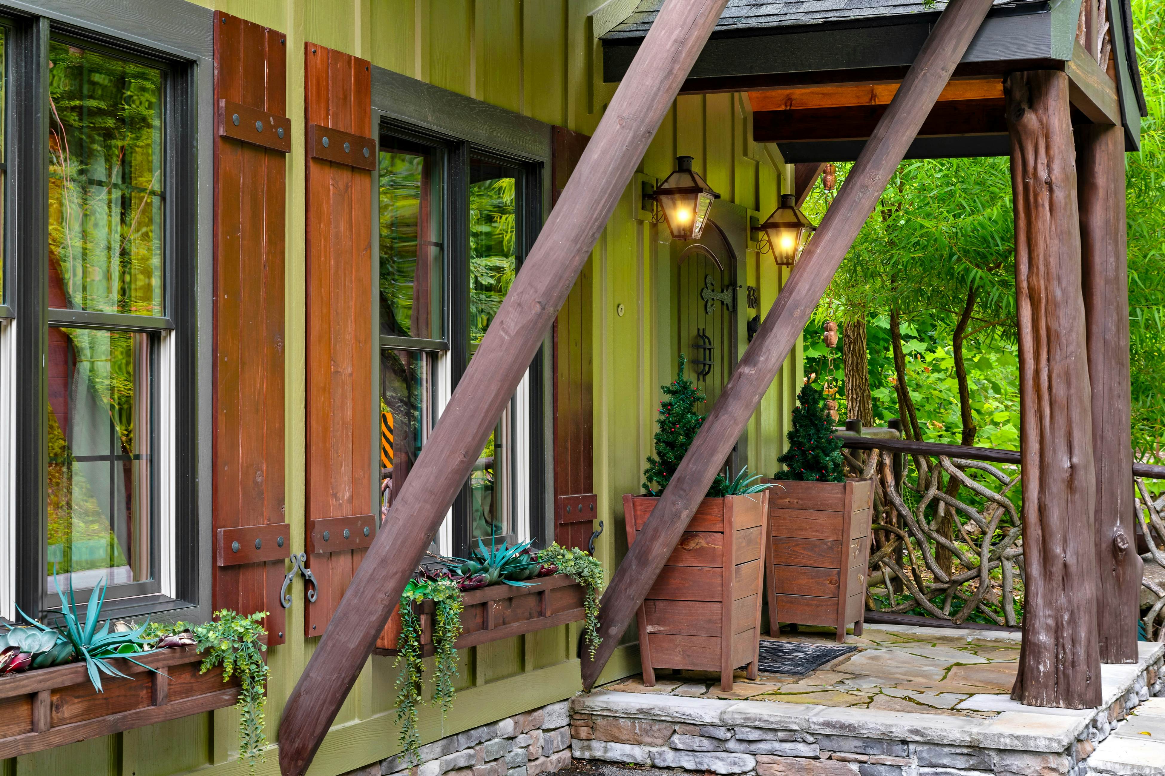 Fairytale Mtn Cottage, Sleeps 6・Hot Tub・Fireplace