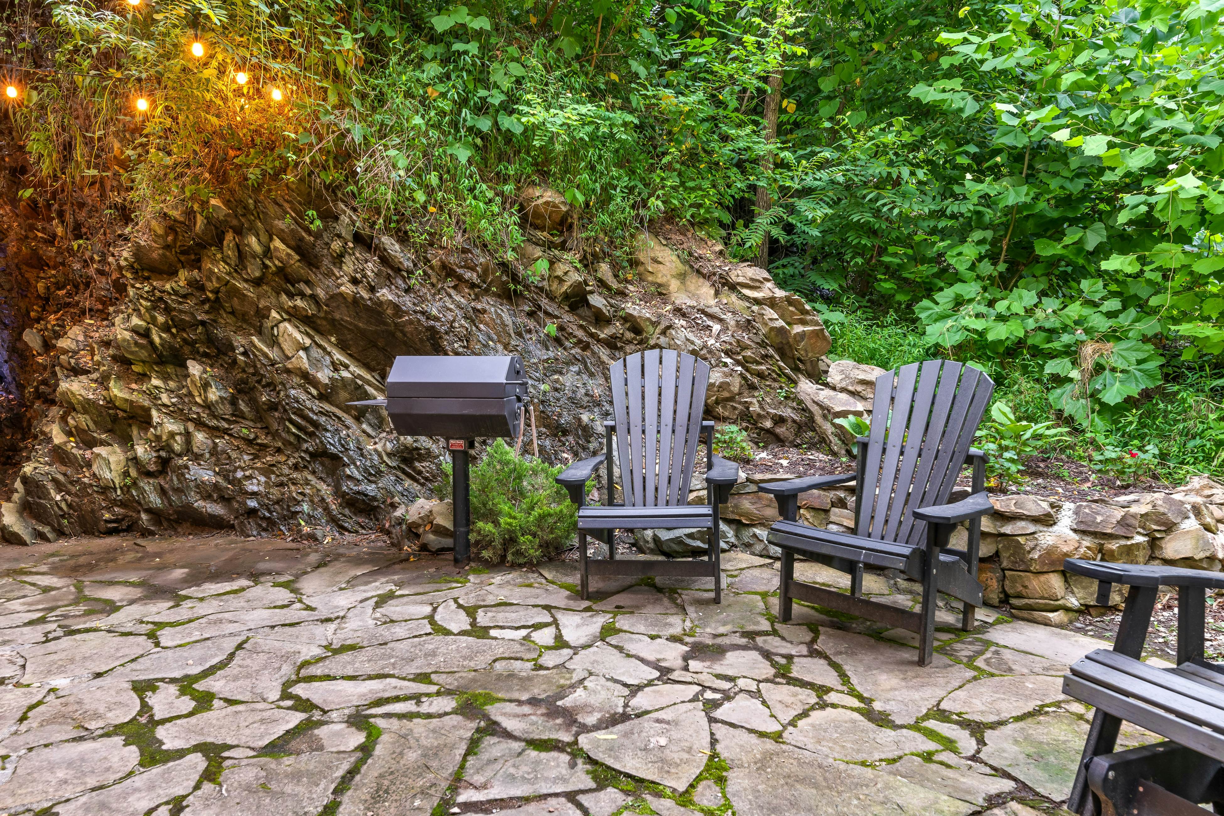 Fairytale Mtn Cottage, Sleeps 6・Hot Tub・Fireplace