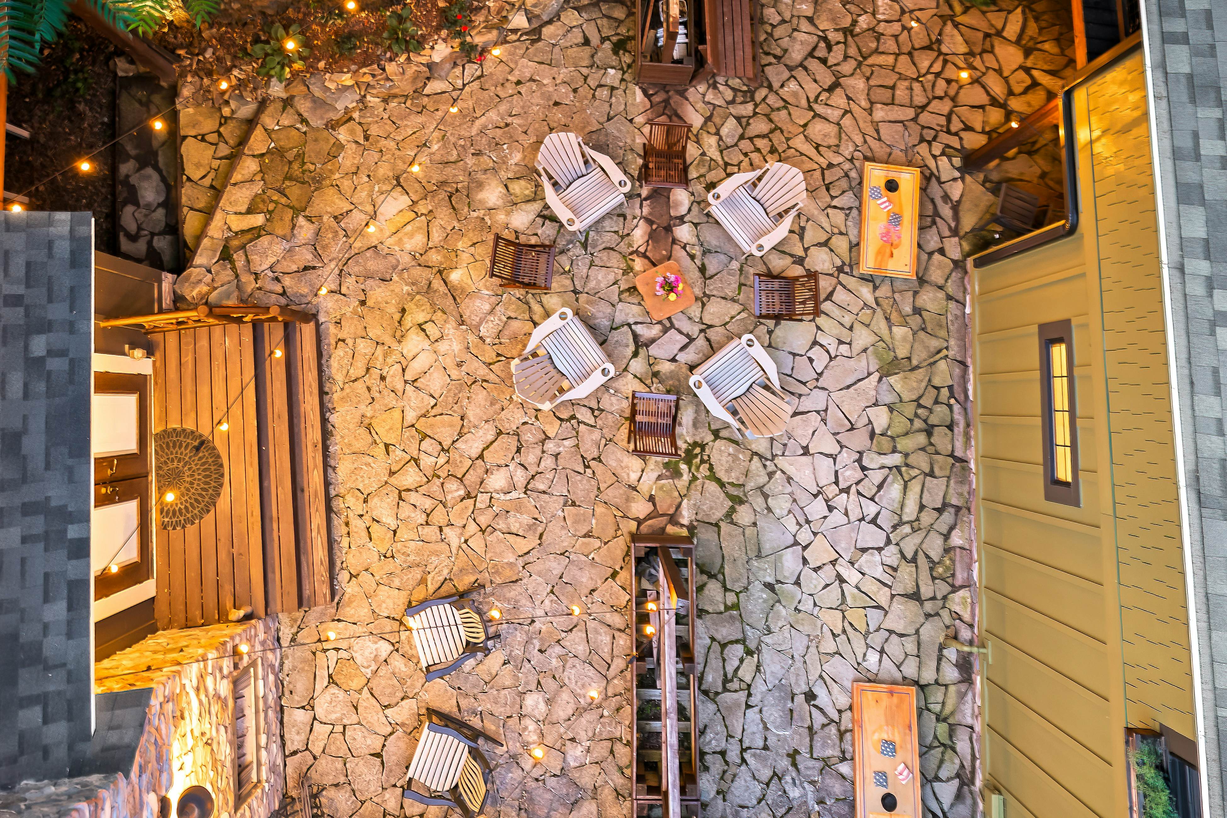 Fairytale Mtn Cottage, Sleeps 6・Hot Tub・Fireplace