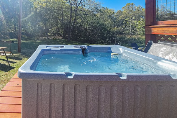 Cozy Home, Sleeps 6・Hot Tub・Fire Pit・Free Ticket