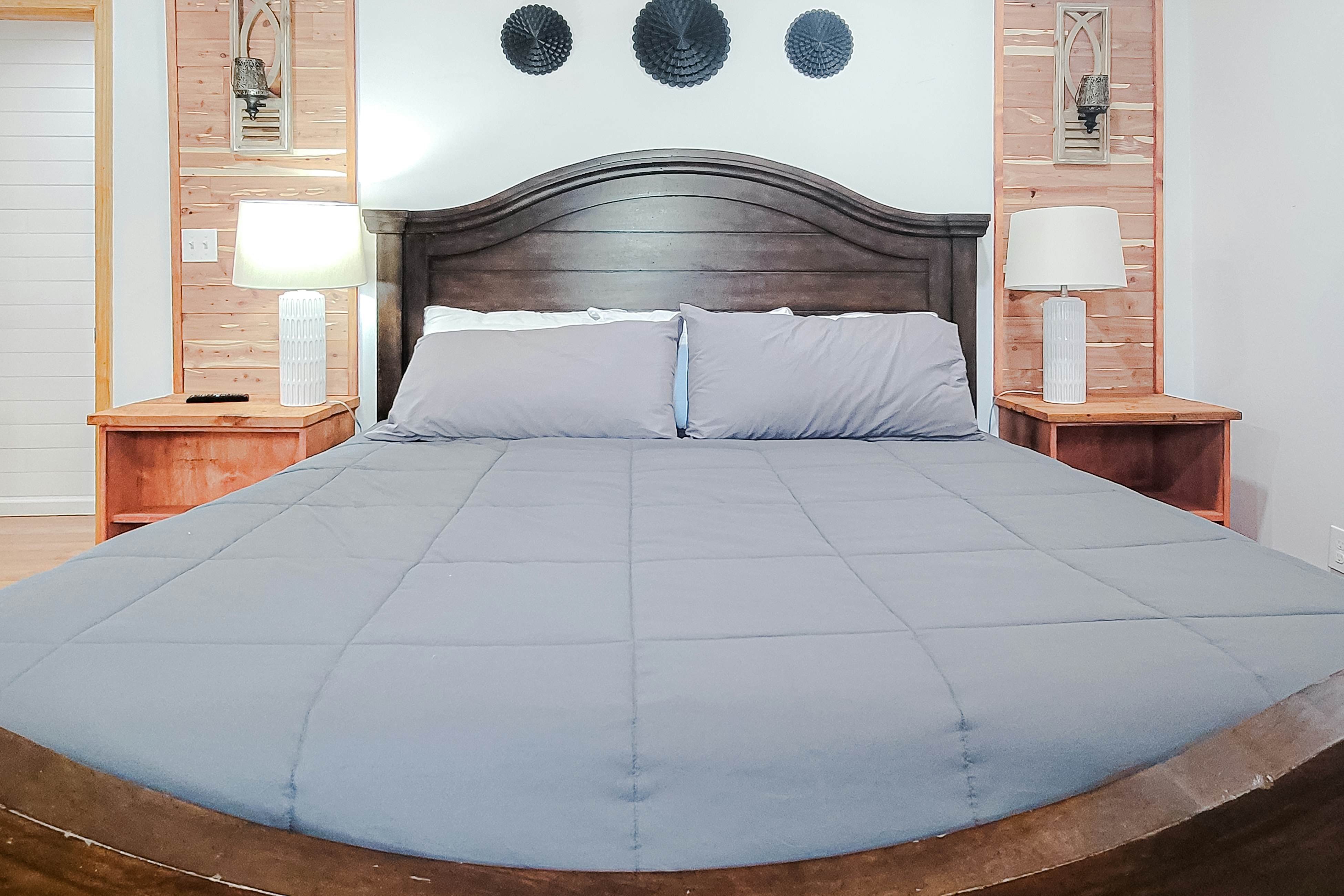 Cozy Home, Sleeps 6・Hot Tub・Fire Pit・Free Ticket