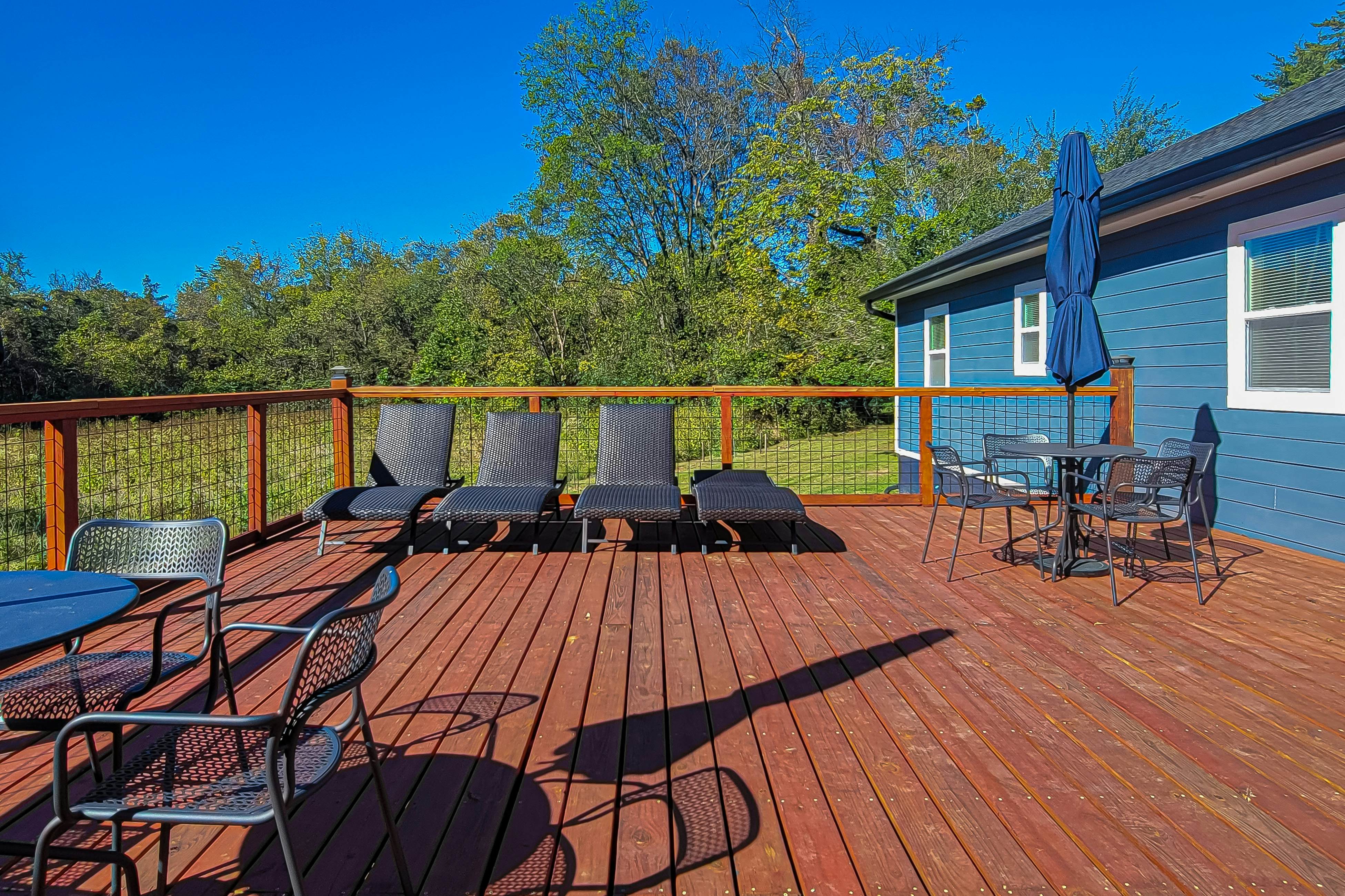 Cozy Home, Sleeps 6・Hot Tub・Fire Pit・Free Ticket