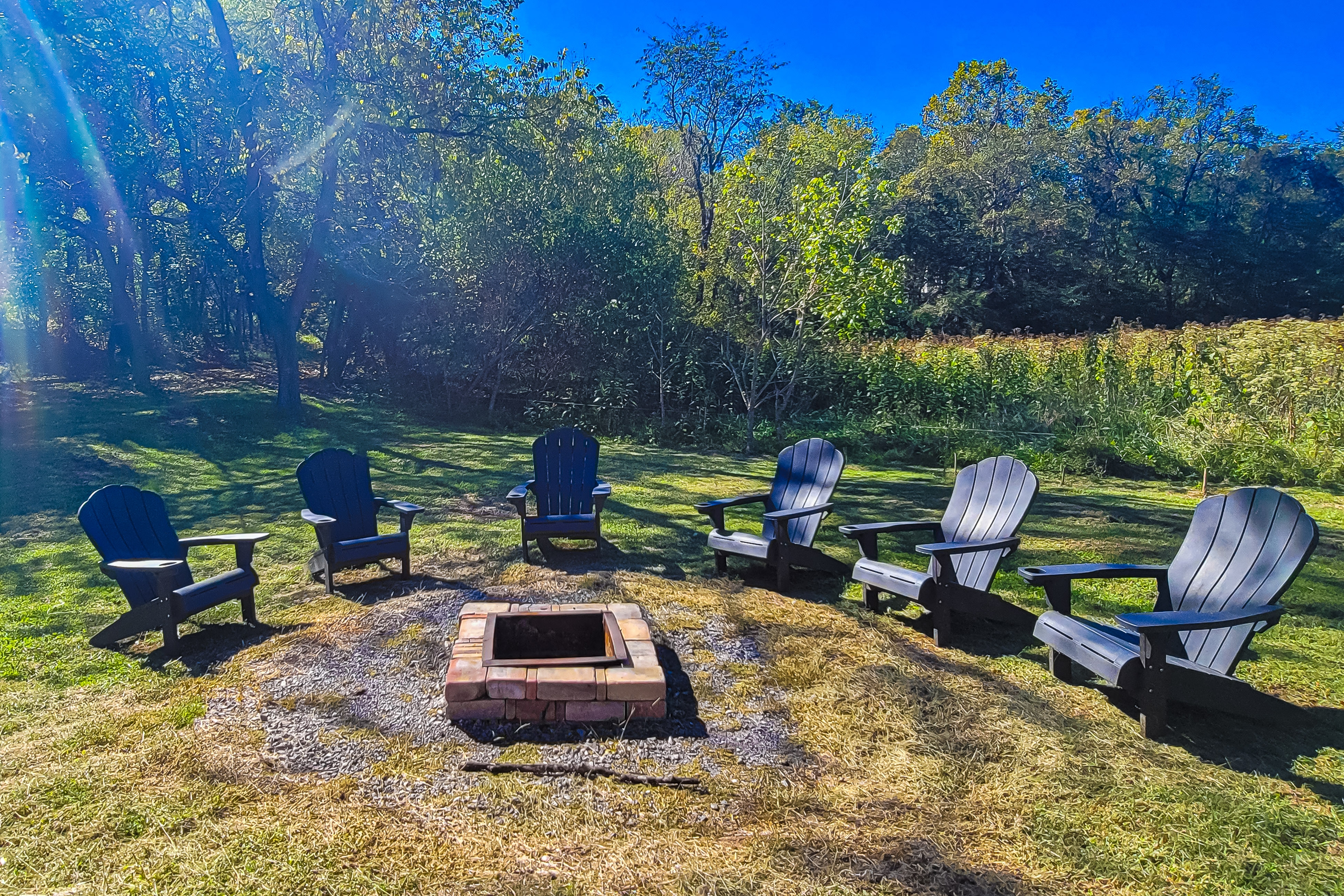 Cozy Home, Sleeps 6・Hot Tub・Fire Pit・Free Ticket