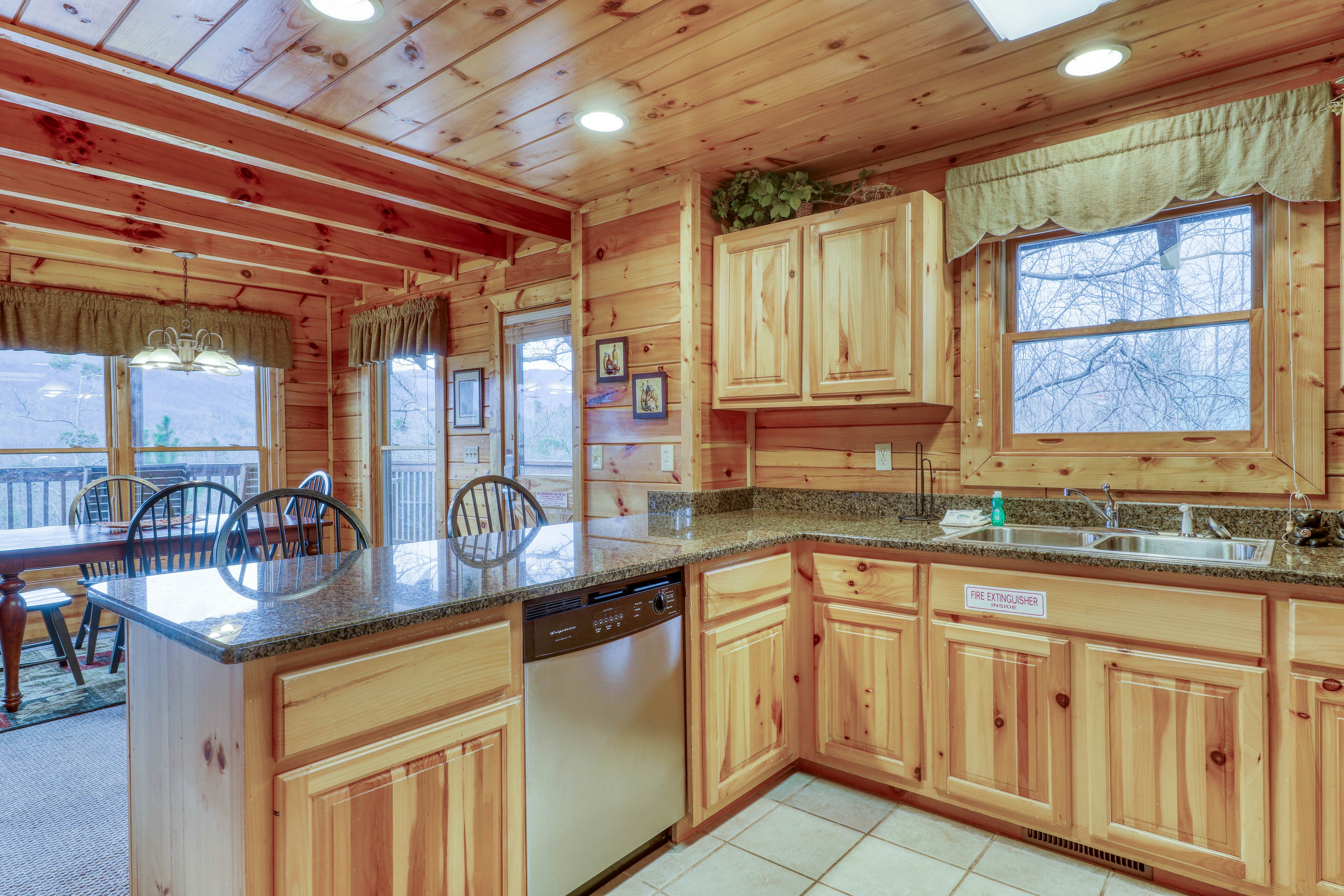 Hilltop cabin w/Free Attraction Tickets, hot tub, game room, views & resort pool