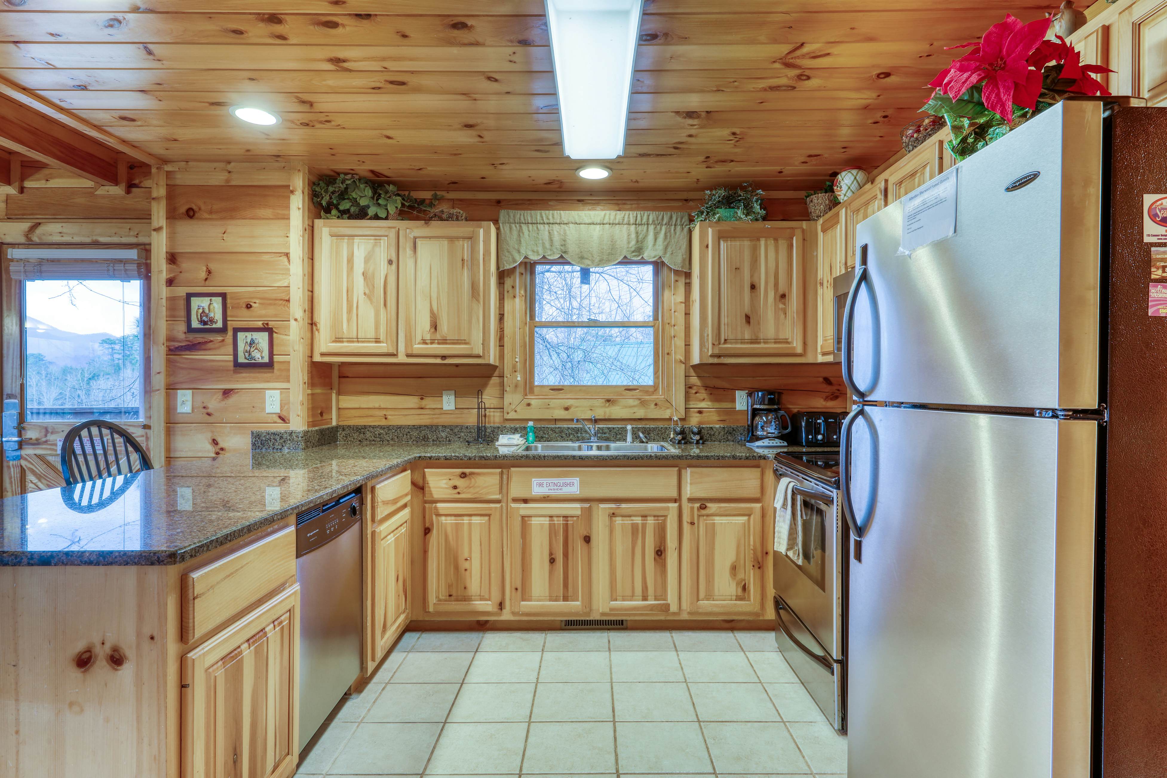 Hilltop cabin w/Free Attraction Tickets, hot tub, game room, views & resort pool