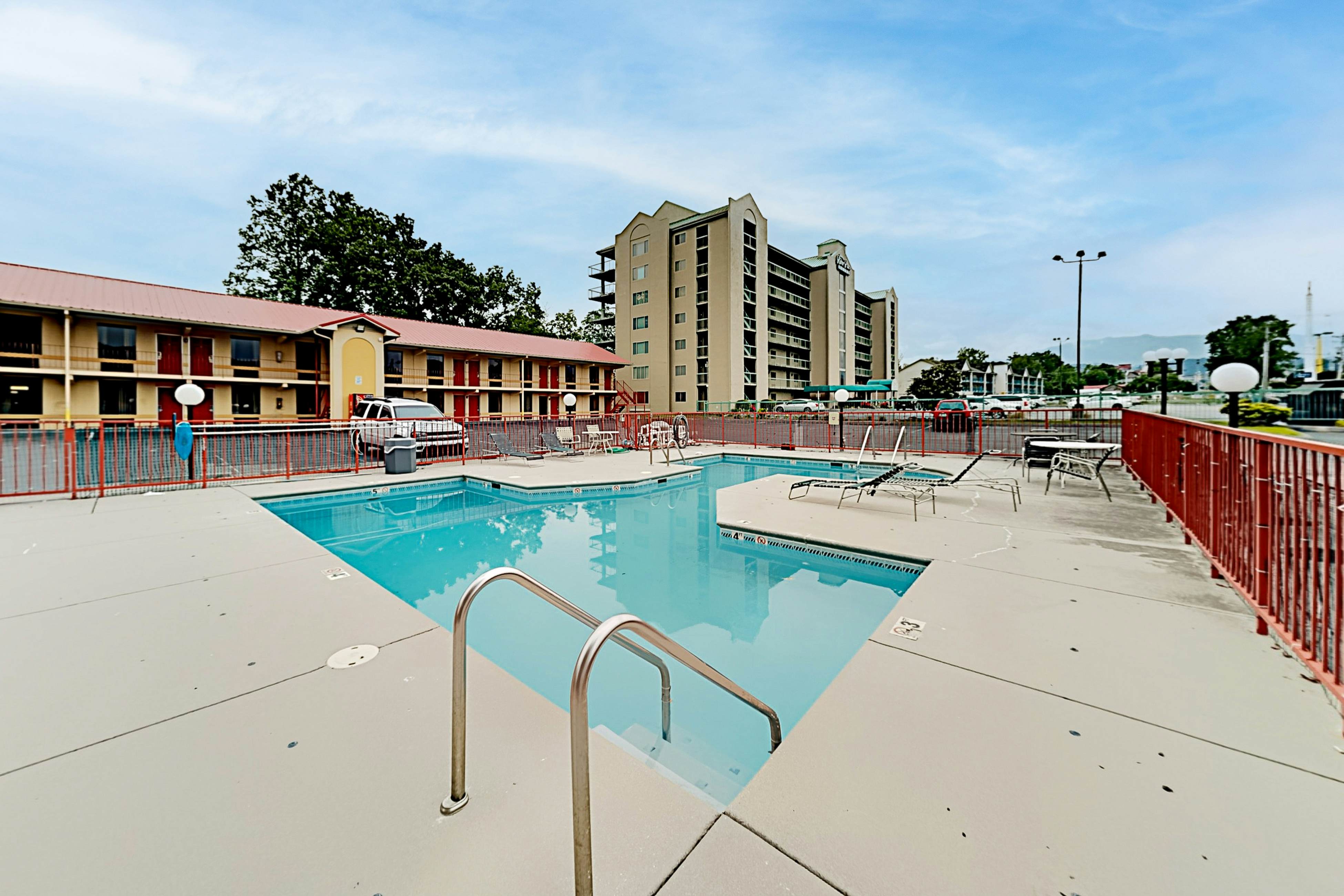 Retreat w/ Pool | Close to Pigeon Forge Main Parkway | Free Attraction Tickets