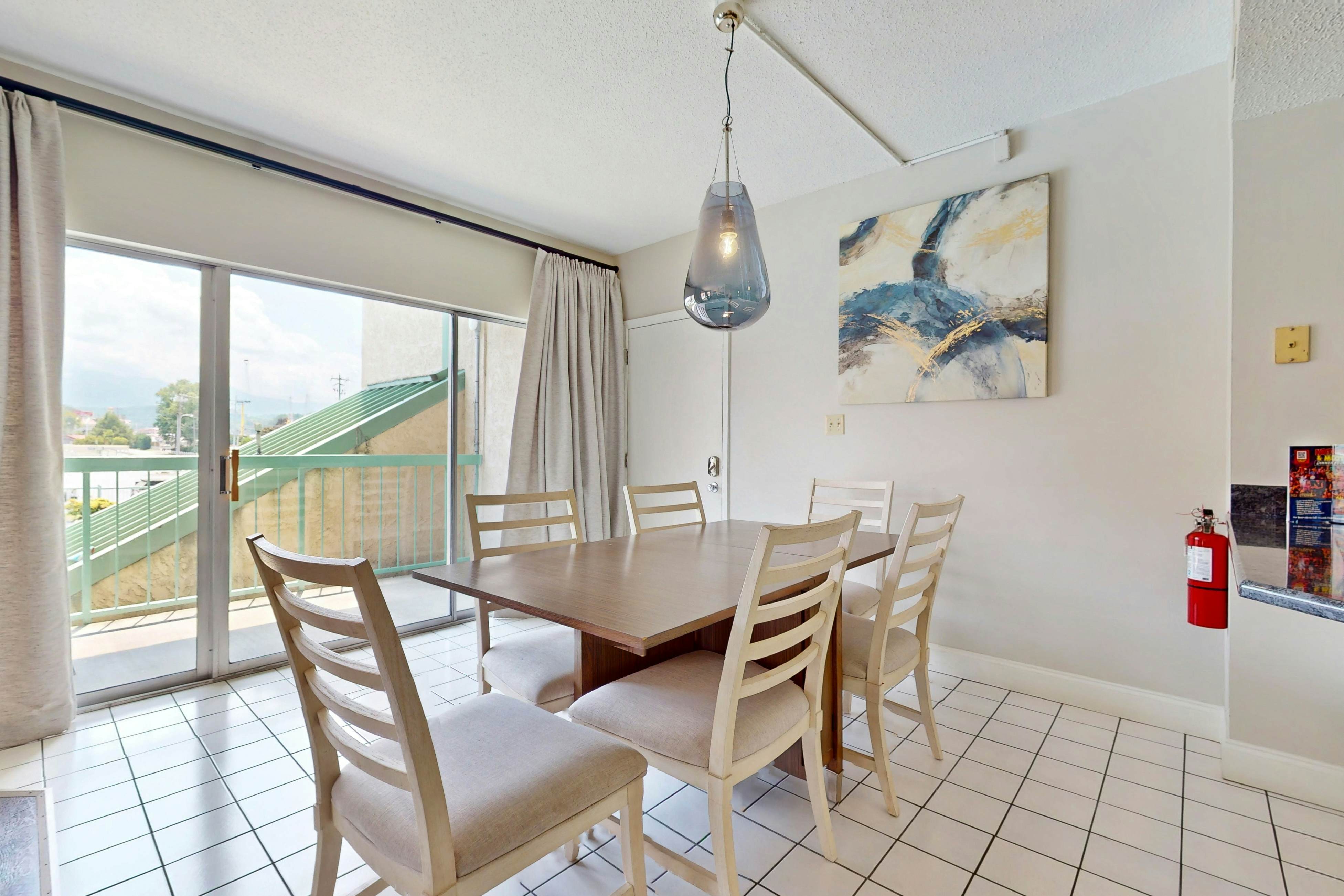 Retreat w/ Pool | Close to Pigeon Forge Main Parkway | Free Attraction Tickets