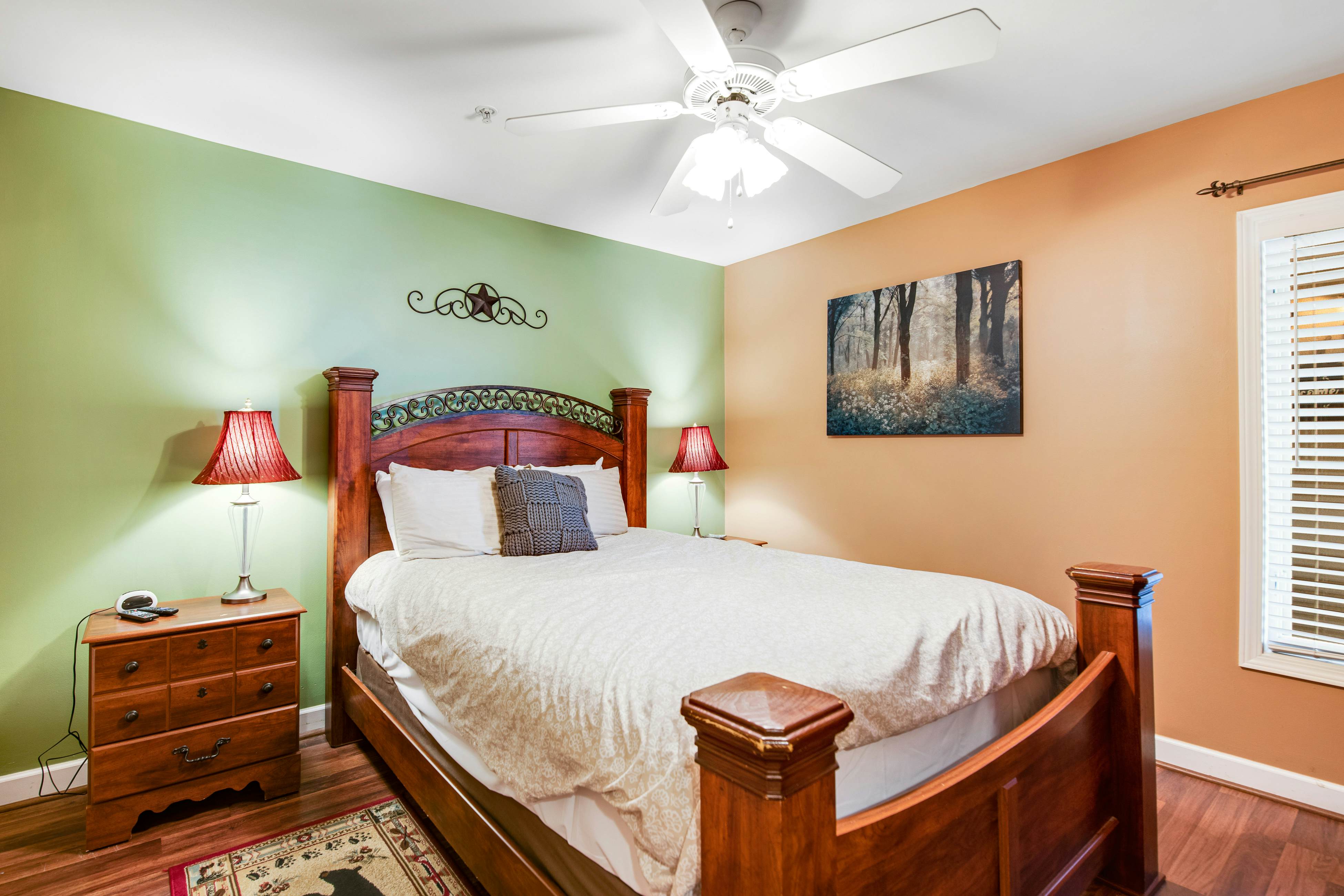 Dreamy Condo Near Downtown with Creek Views, Pool, & Free Attraction Tickets