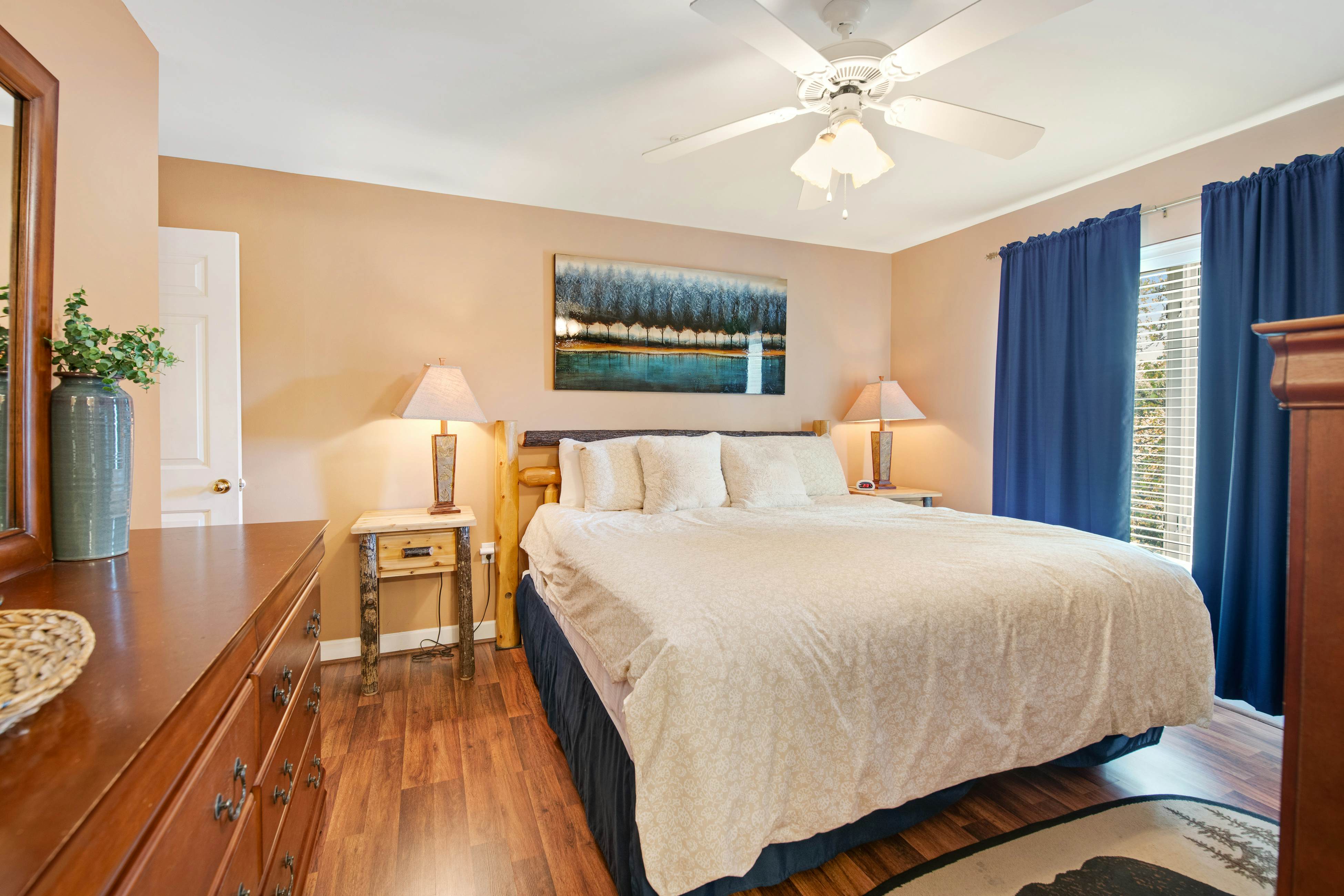 Dreamy Condo Near Downtown with Creek Views, Pool, & Free Attraction Tickets