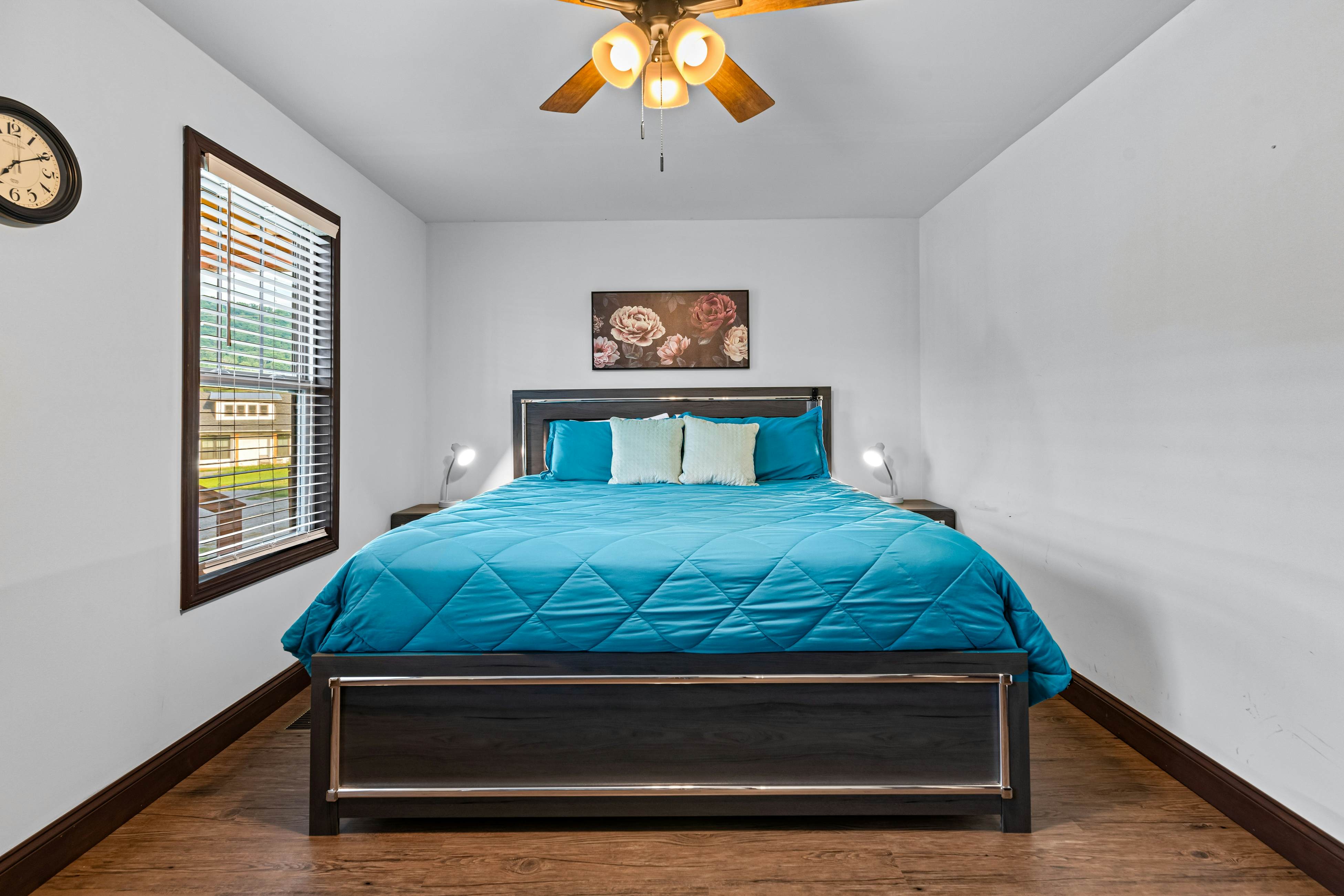 Idyllic Cabin, Sleeps 8・Hot Tub・Games・Free Ticket