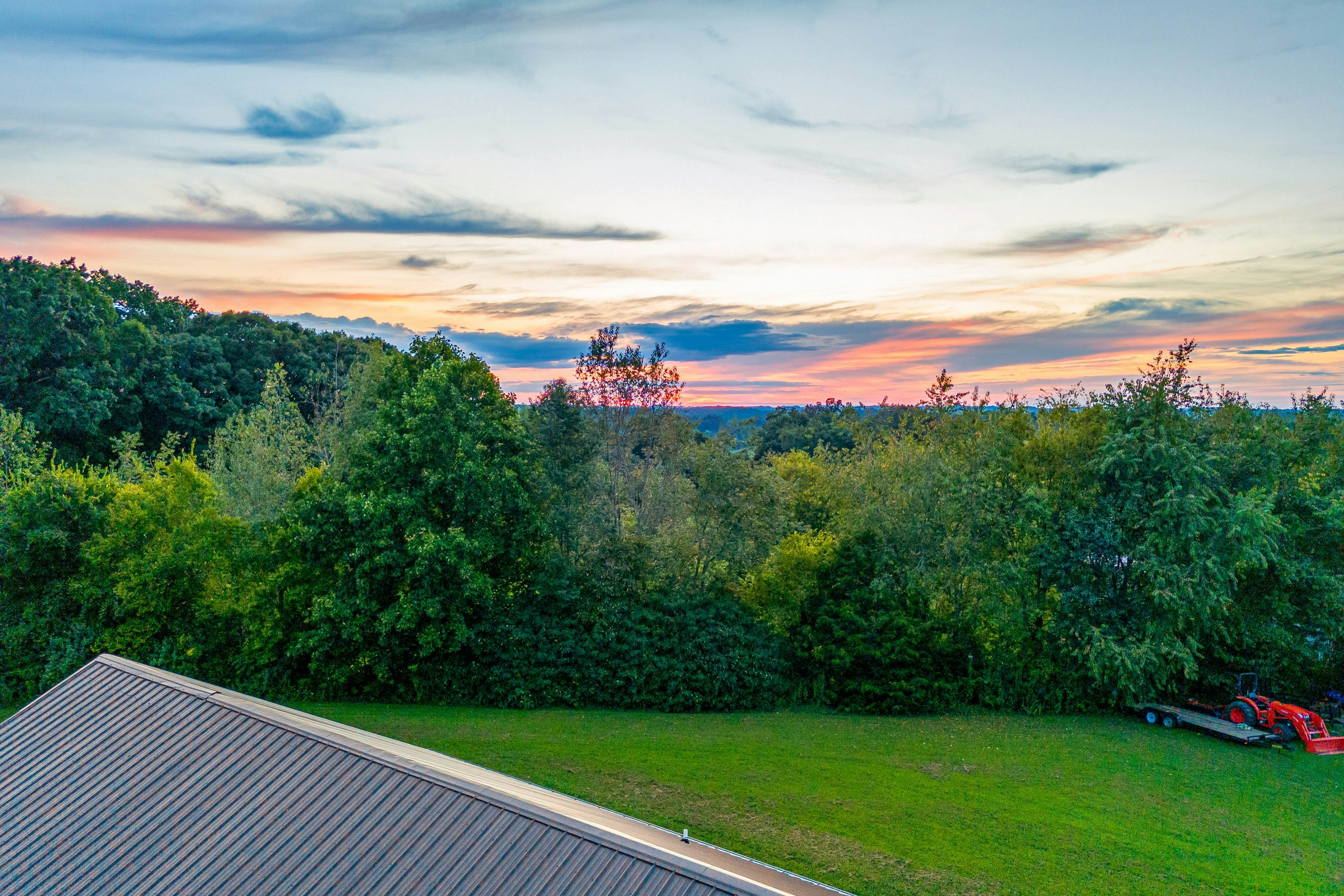 Idyllic Cabin, Sleeps 8・Hot Tub・Games・Free Ticket