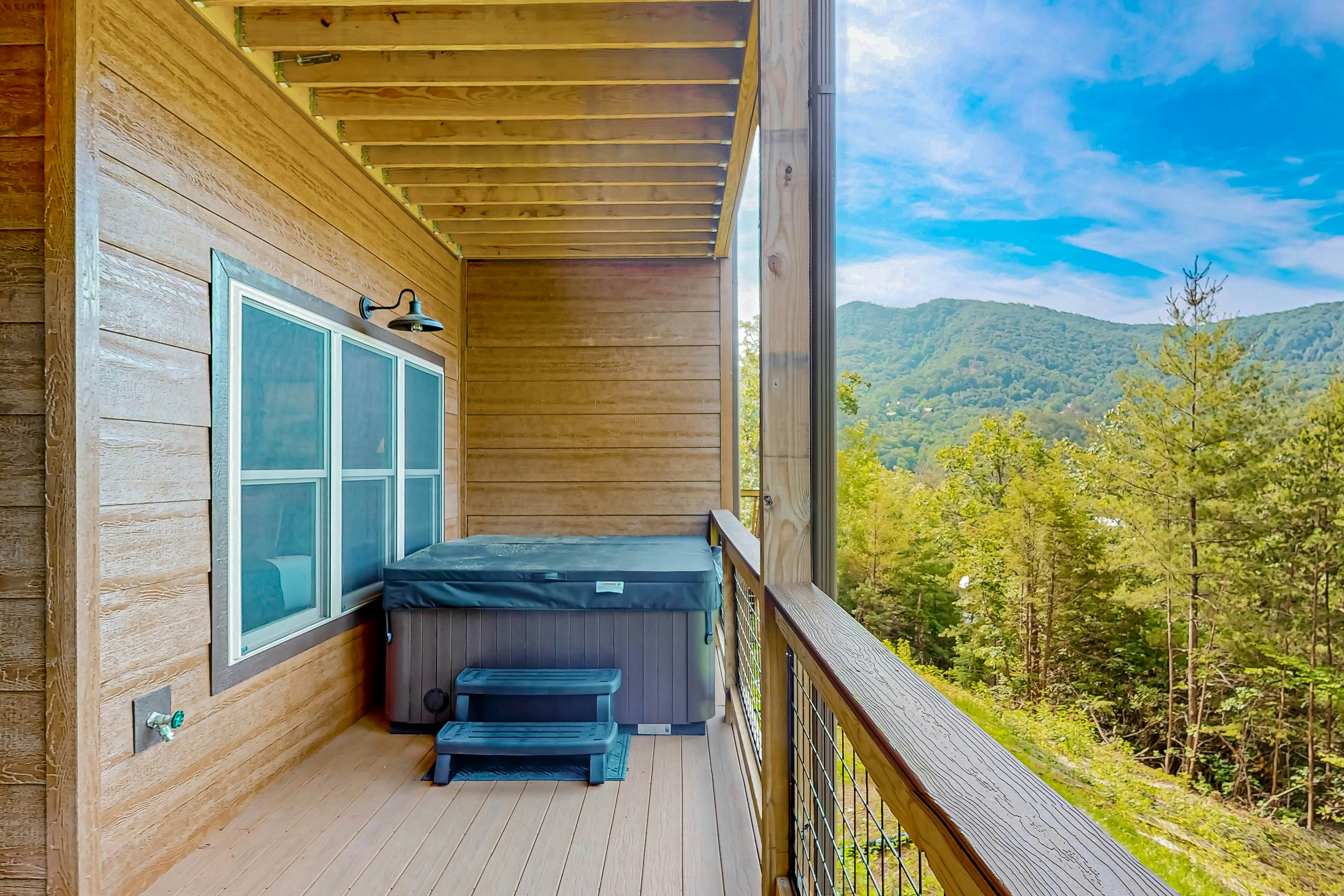 Modern Luxe Cabin w/Hot Tub, Mountain Views, Game Room, +Free Attraction Tickets