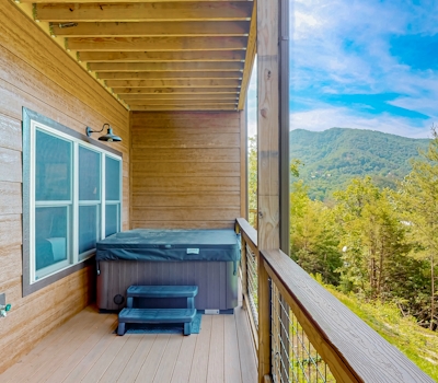 Modern Luxe Cabin, Sleep 10・Hot Tub・Mtn View・Games