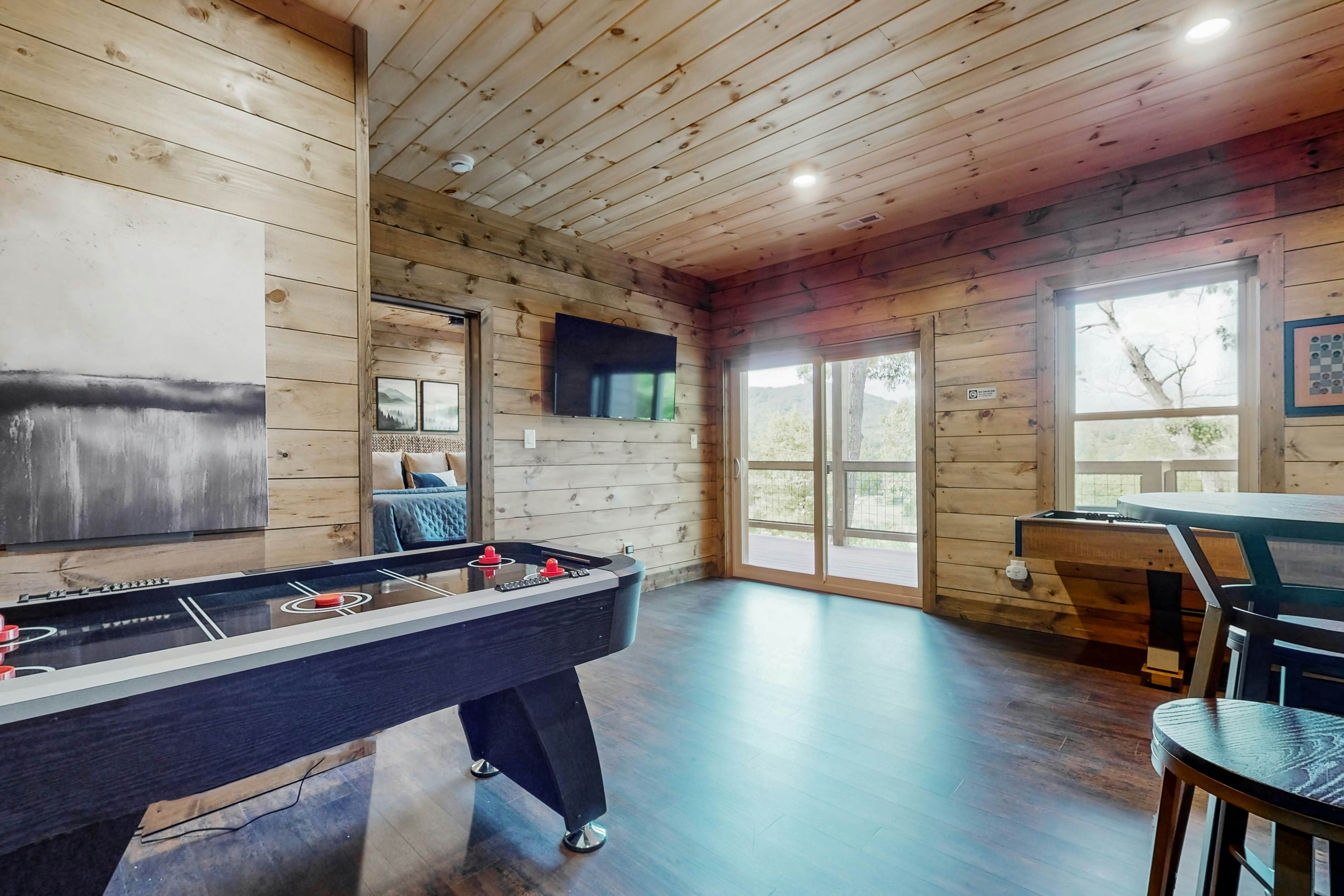 Modern Luxe Cabin w/Hot Tub, Mountain Views, Game Room, +Free Attraction Tickets