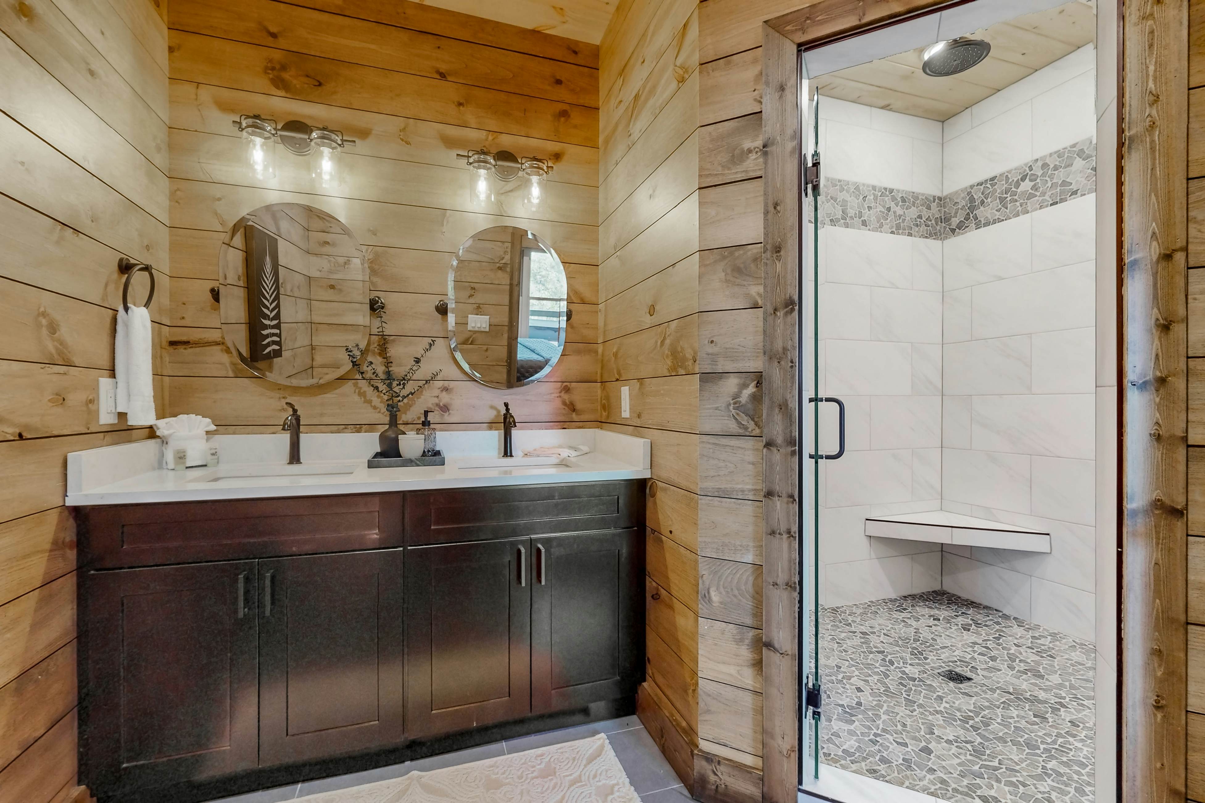 Modern Luxe Cabin w/Hot Tub, Mountain Views, Game Room, +Free Attraction Tickets