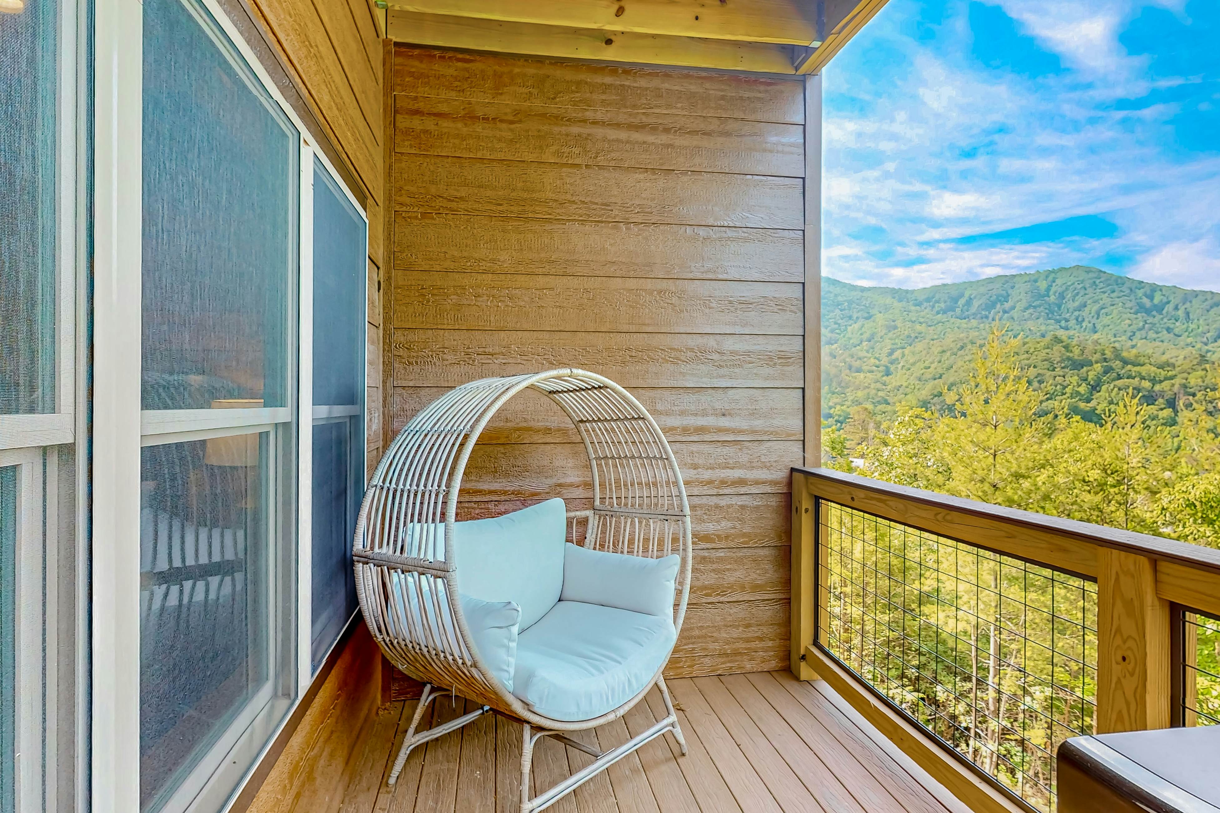 Modern Luxe Cabin w/Hot Tub, Mountain Views, Game Room, +Free Attraction Tickets