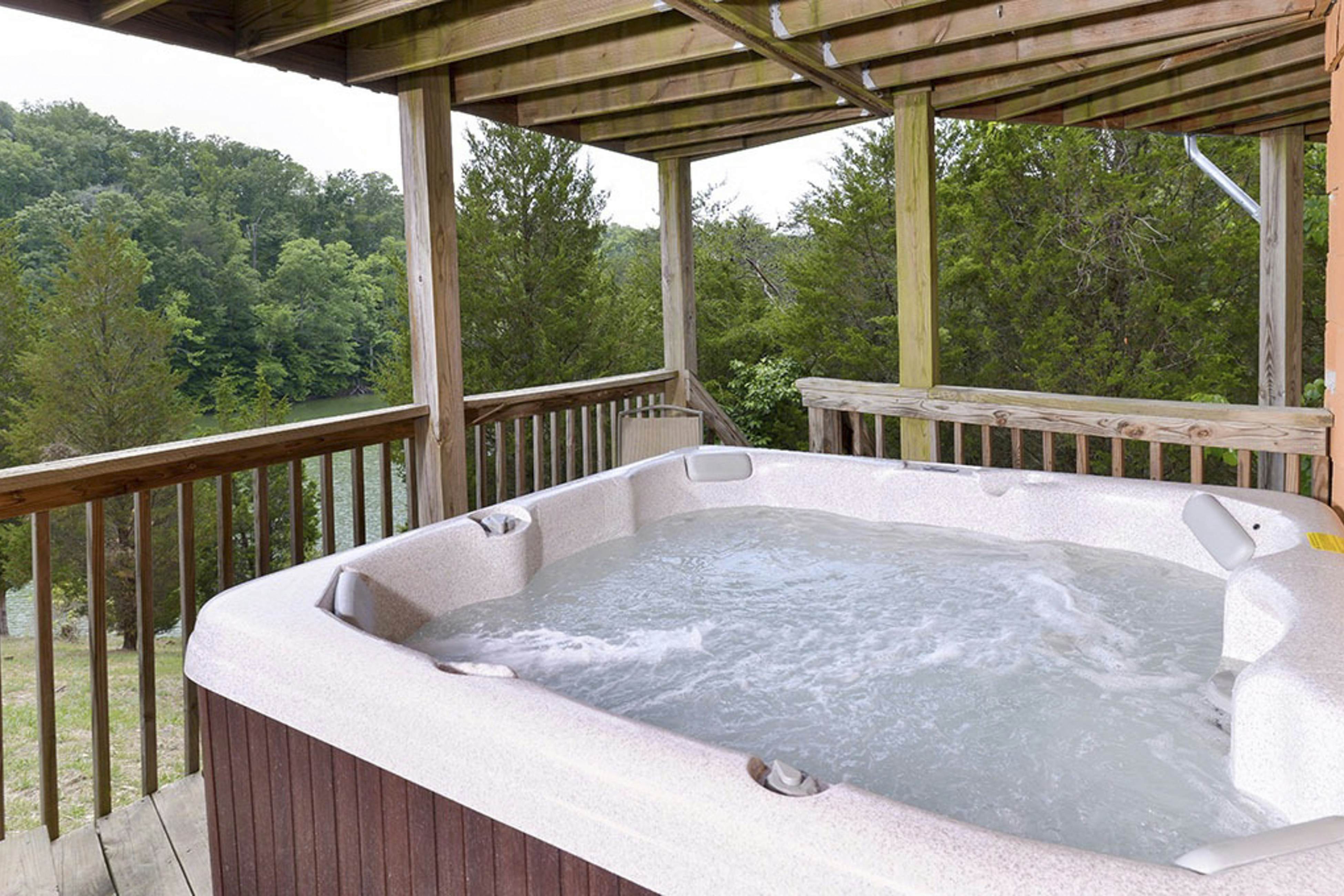 Stunning Lakefront Home・Dock・Fire Pit・Pool table