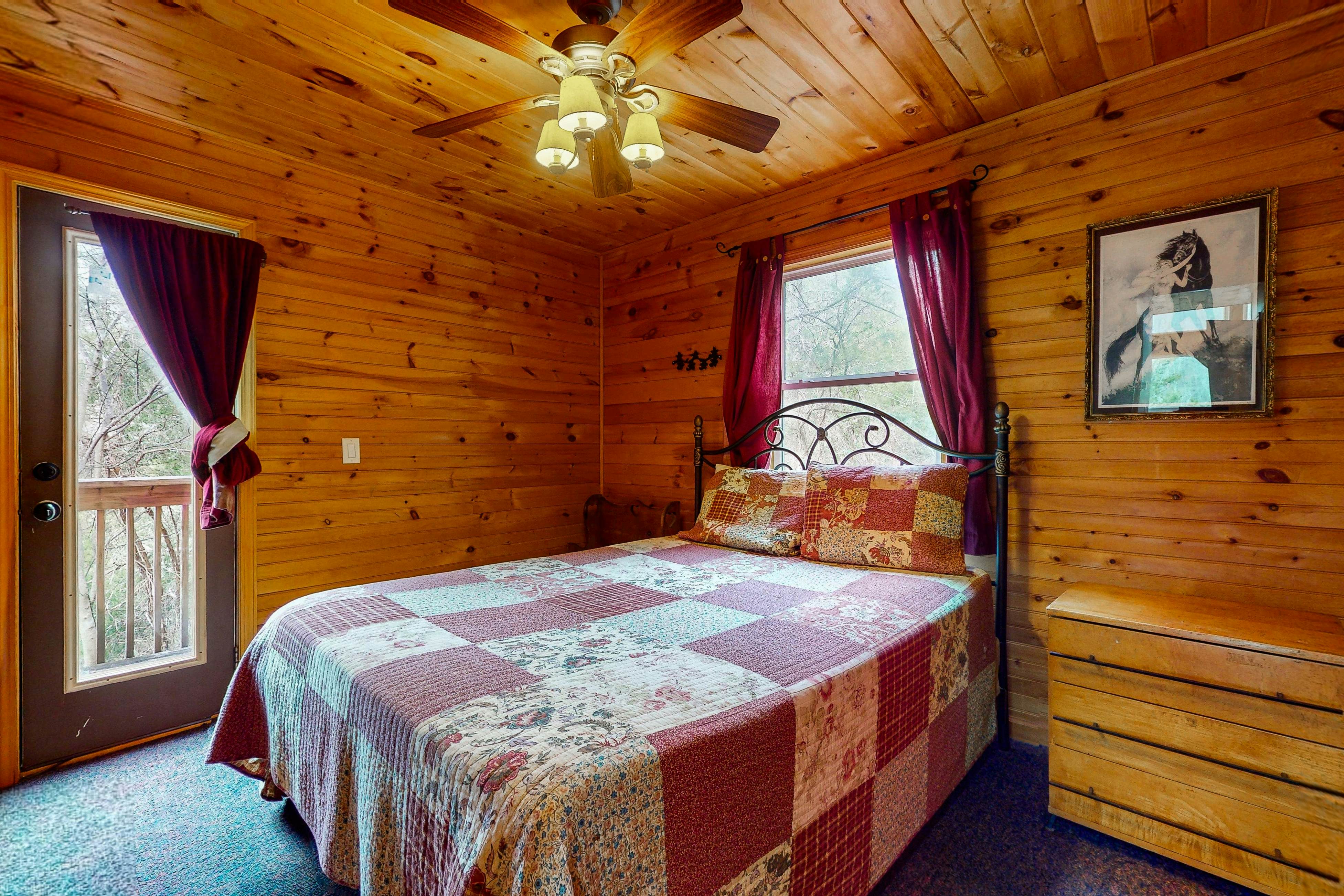 Stunning Lakefront Home・Dock・Fire Pit・Pool table