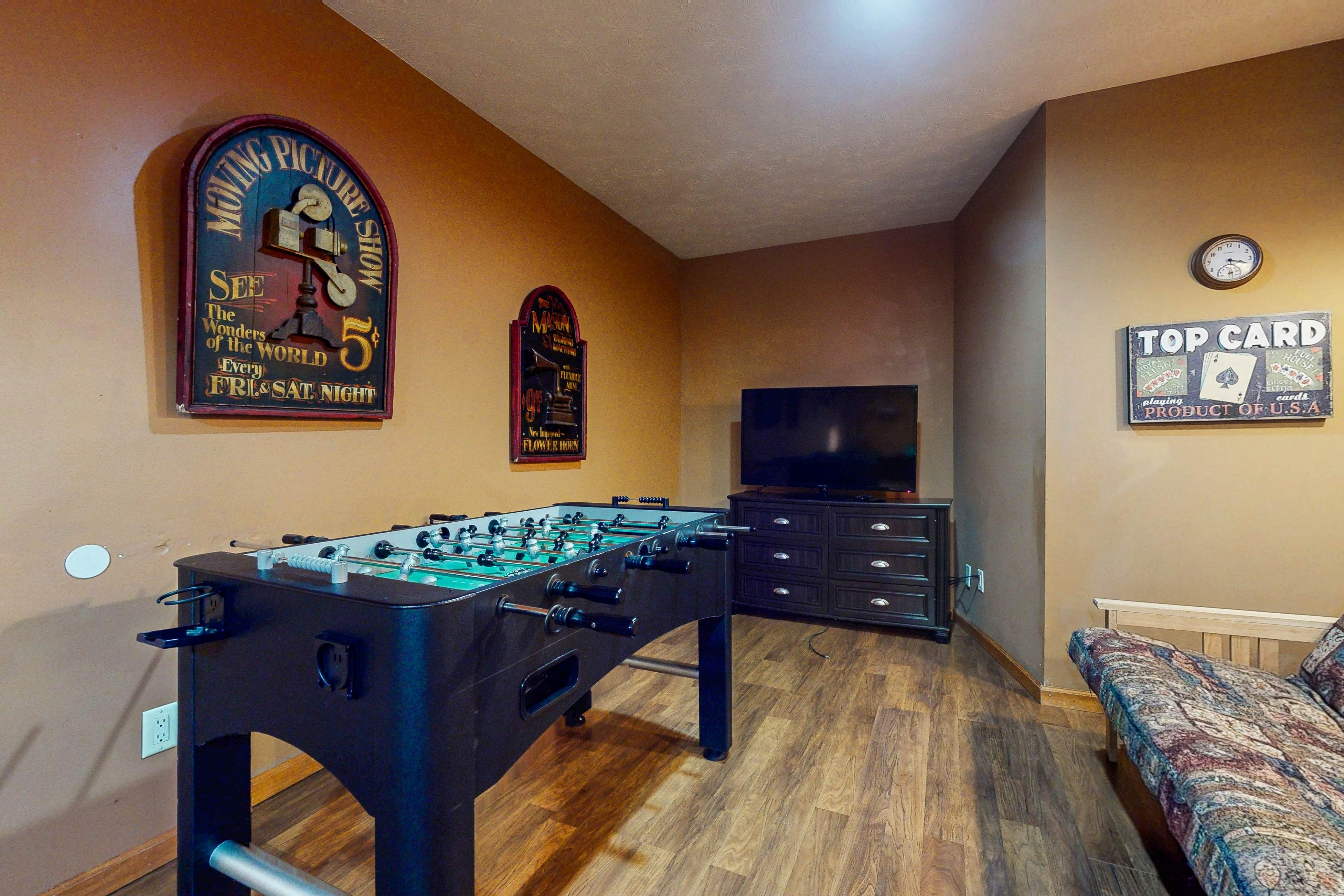 Stunning Lakefront Home・Dock・Fire Pit・Pool table