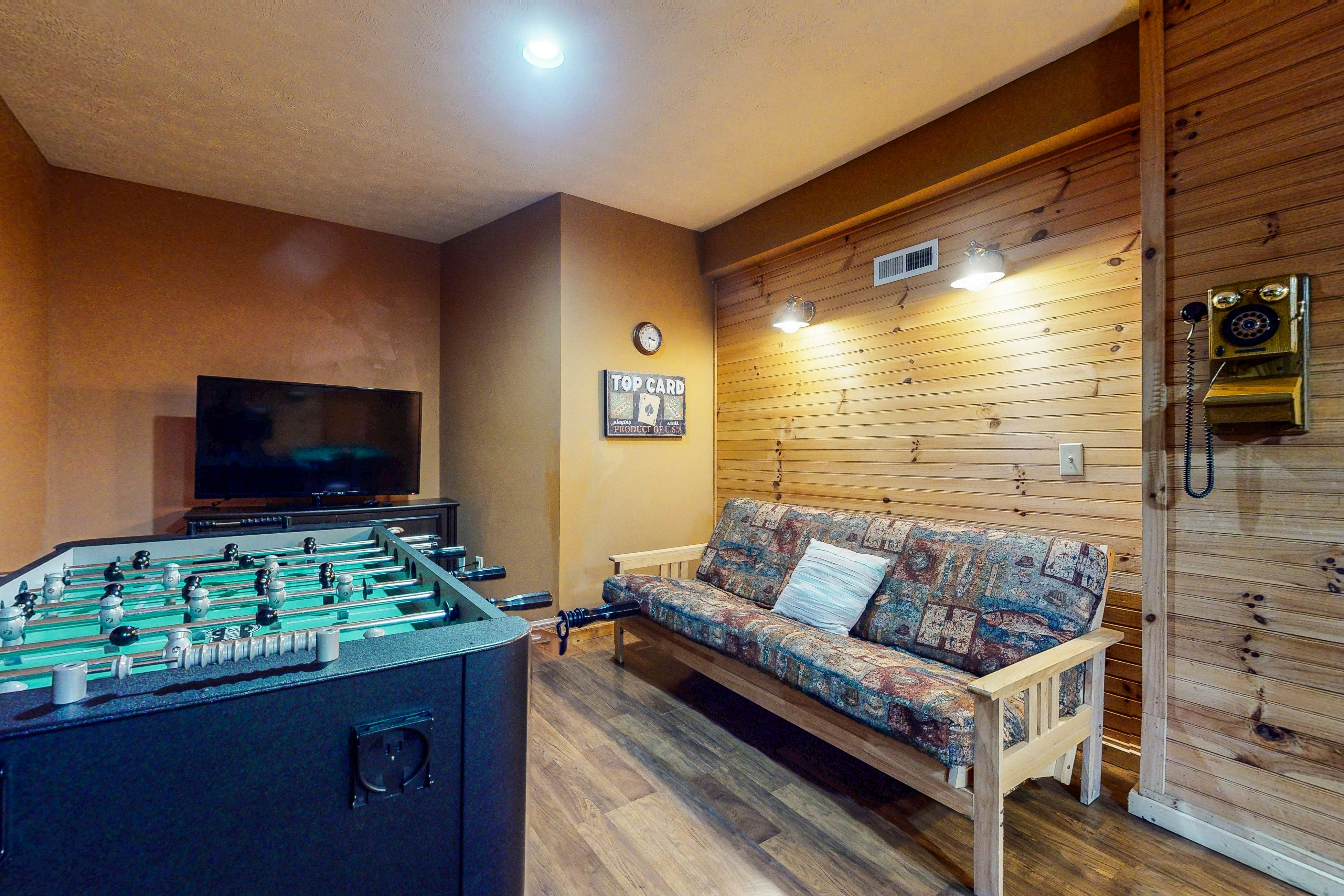 Stunning Lakefront Home・Dock・Fire Pit・Pool table