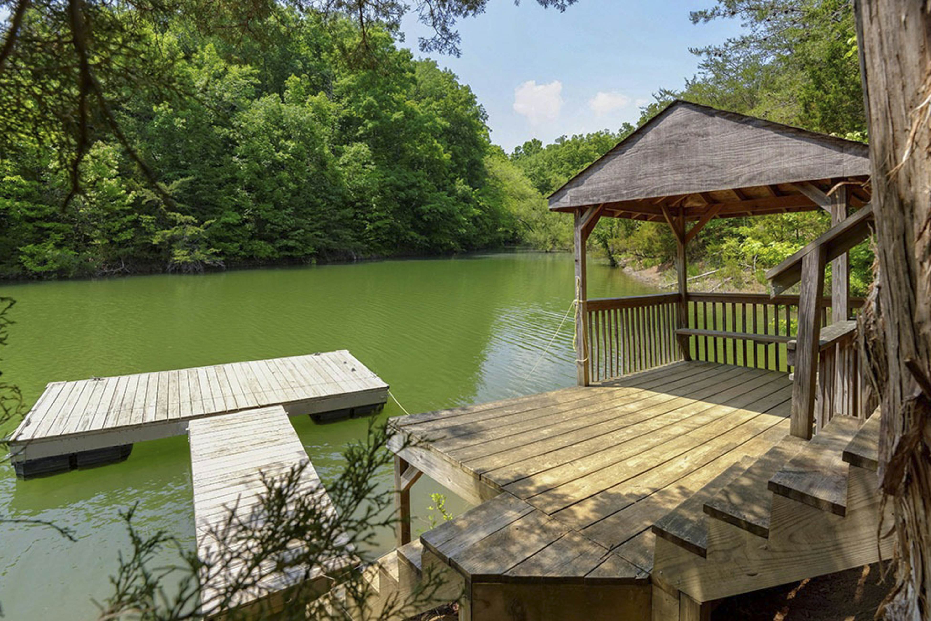 Stunning Lakefront Home・Dock・Fire Pit・Pool table