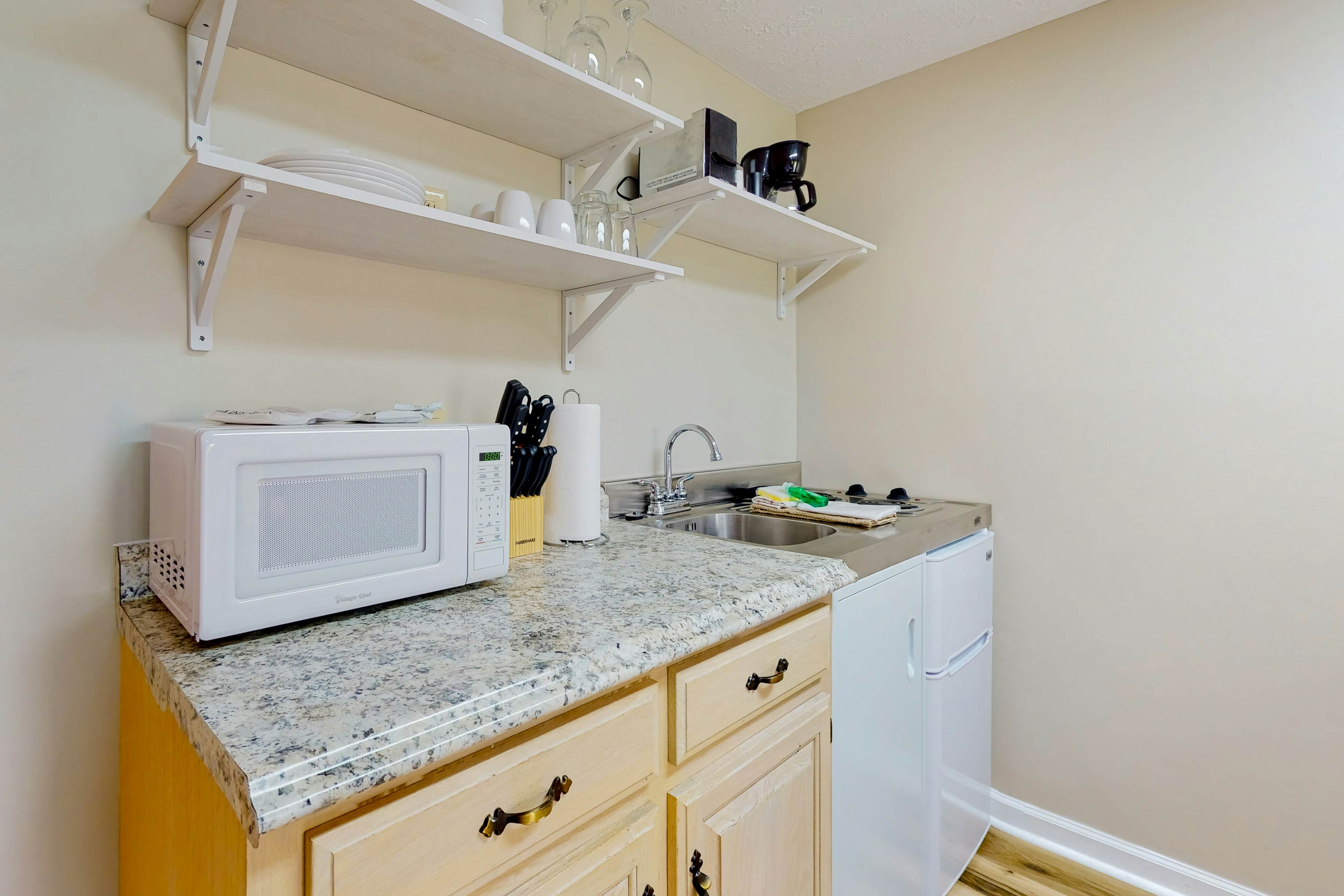 Charming Studio, Sleeps 4・Close to Douglas Lake