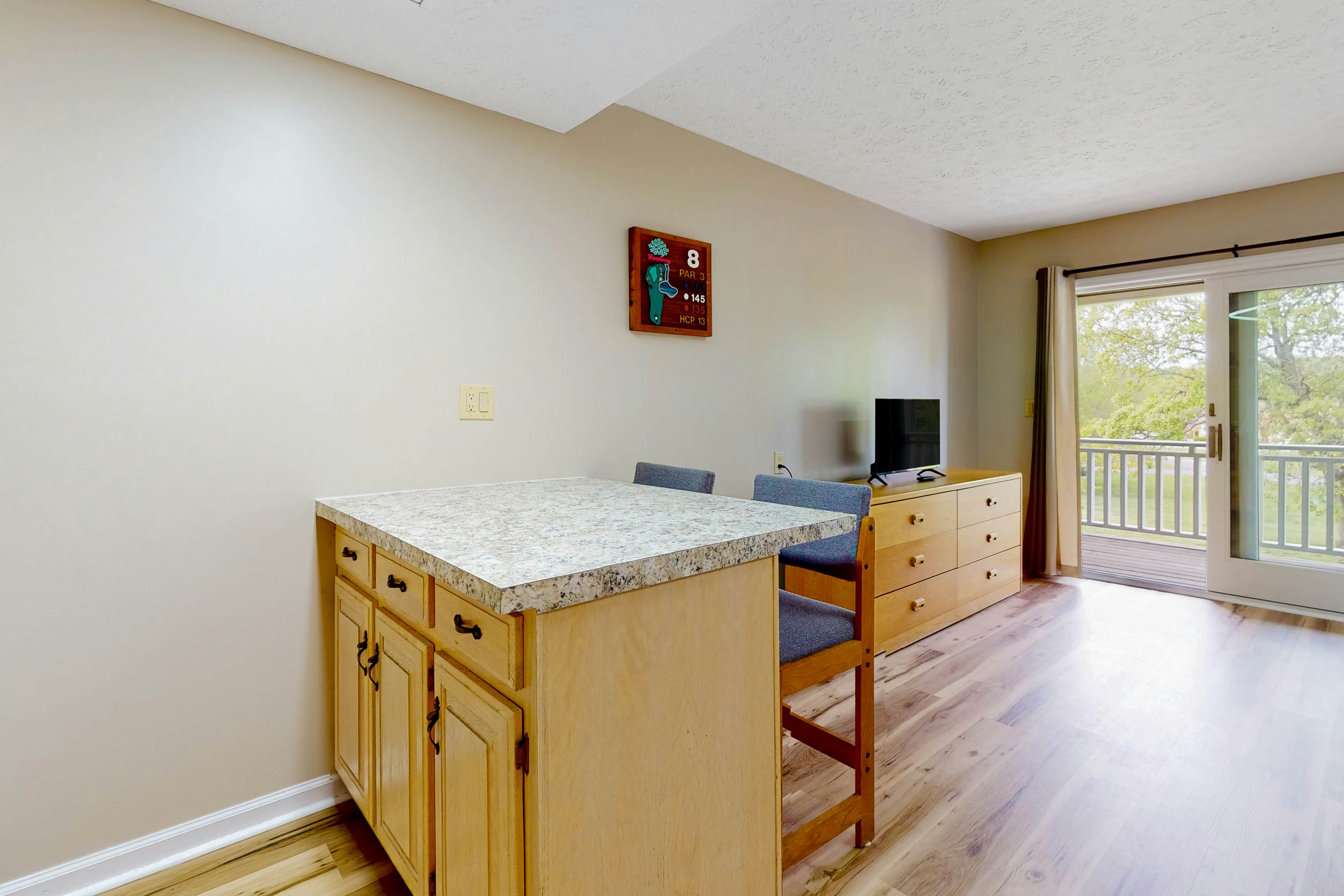 Charming Studio, Sleeps 4・Close to Douglas Lake