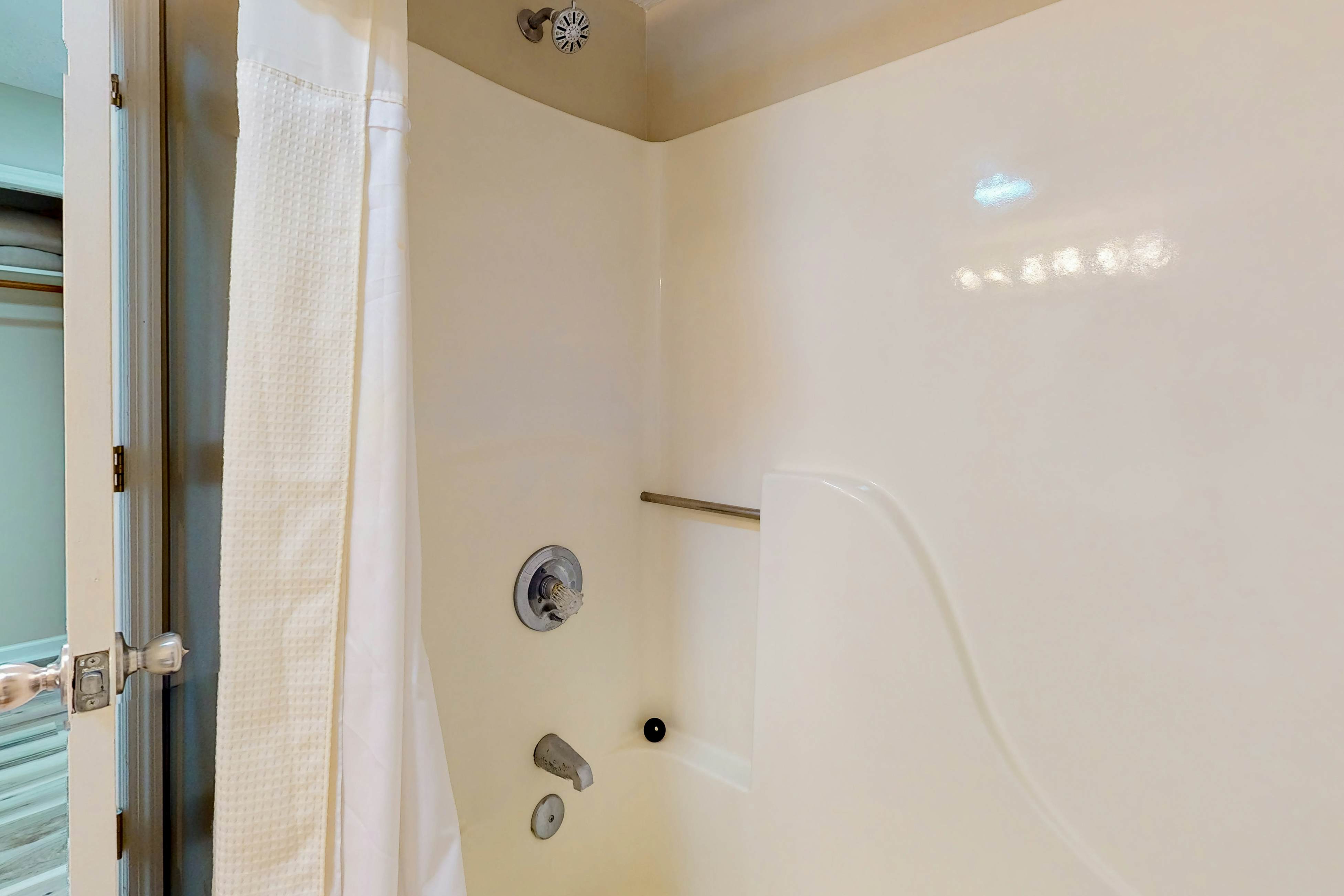 Charming Studio, Sleeps 4・Close to Douglas Lake