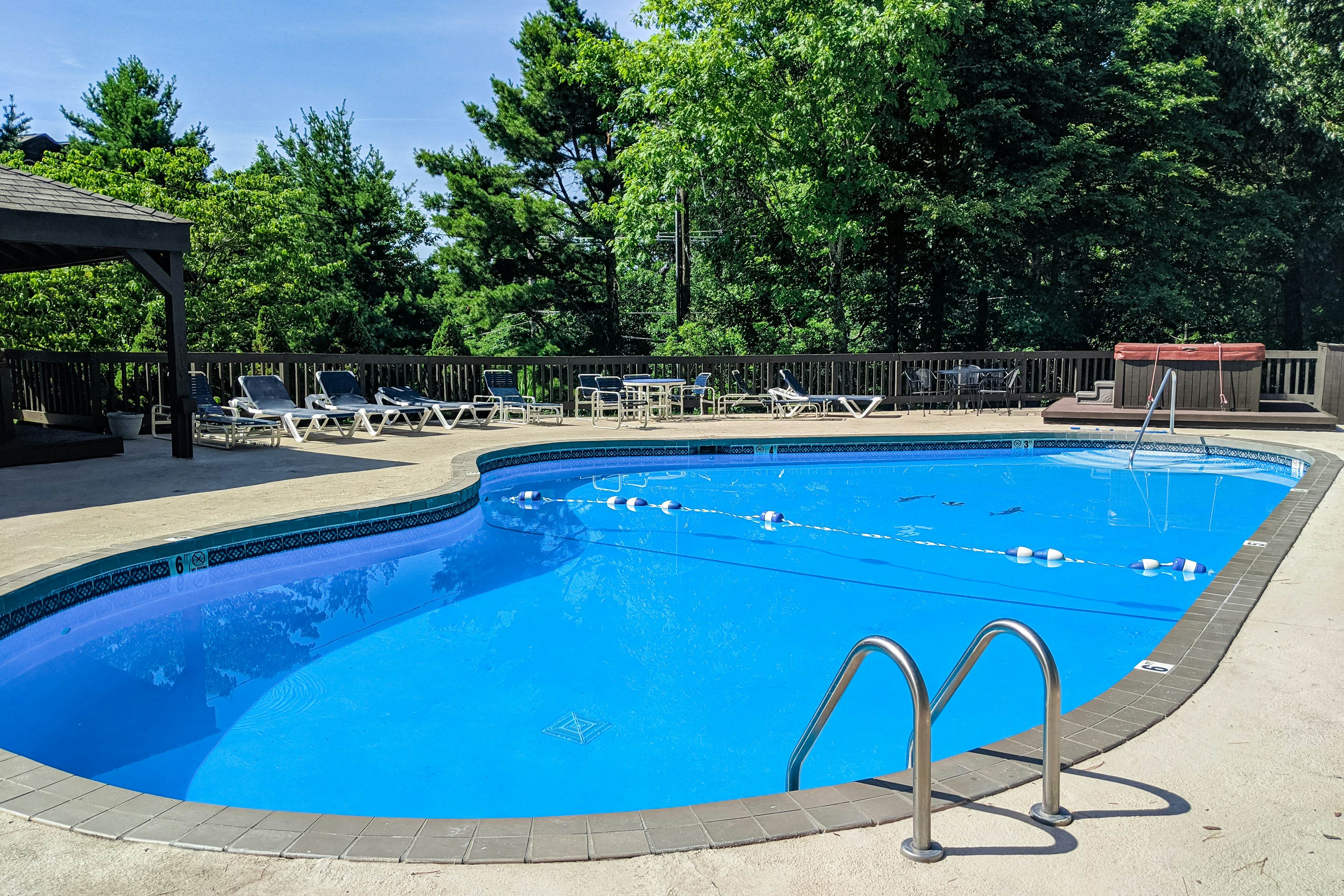 Mountain View Ski Condo, Sleep 6・Fireplace・Hot Tub