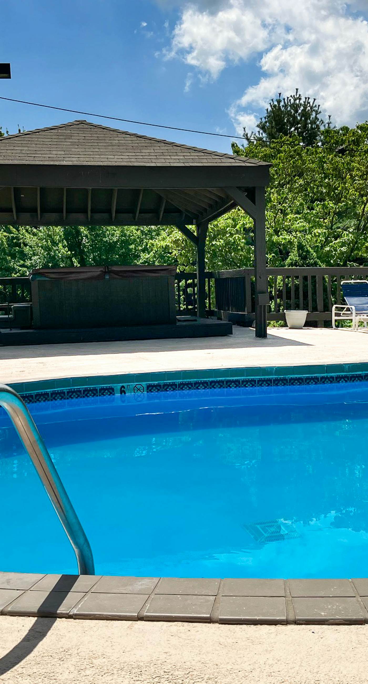 Near Downtown Serene Mtn View・Fireplace・Hot Tub