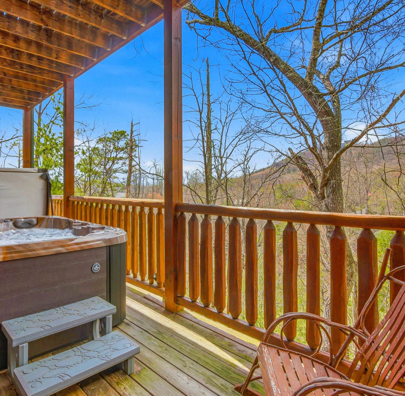 Spacious Mtn Cabin, Sleeps 12, Hot Tub, Game Room