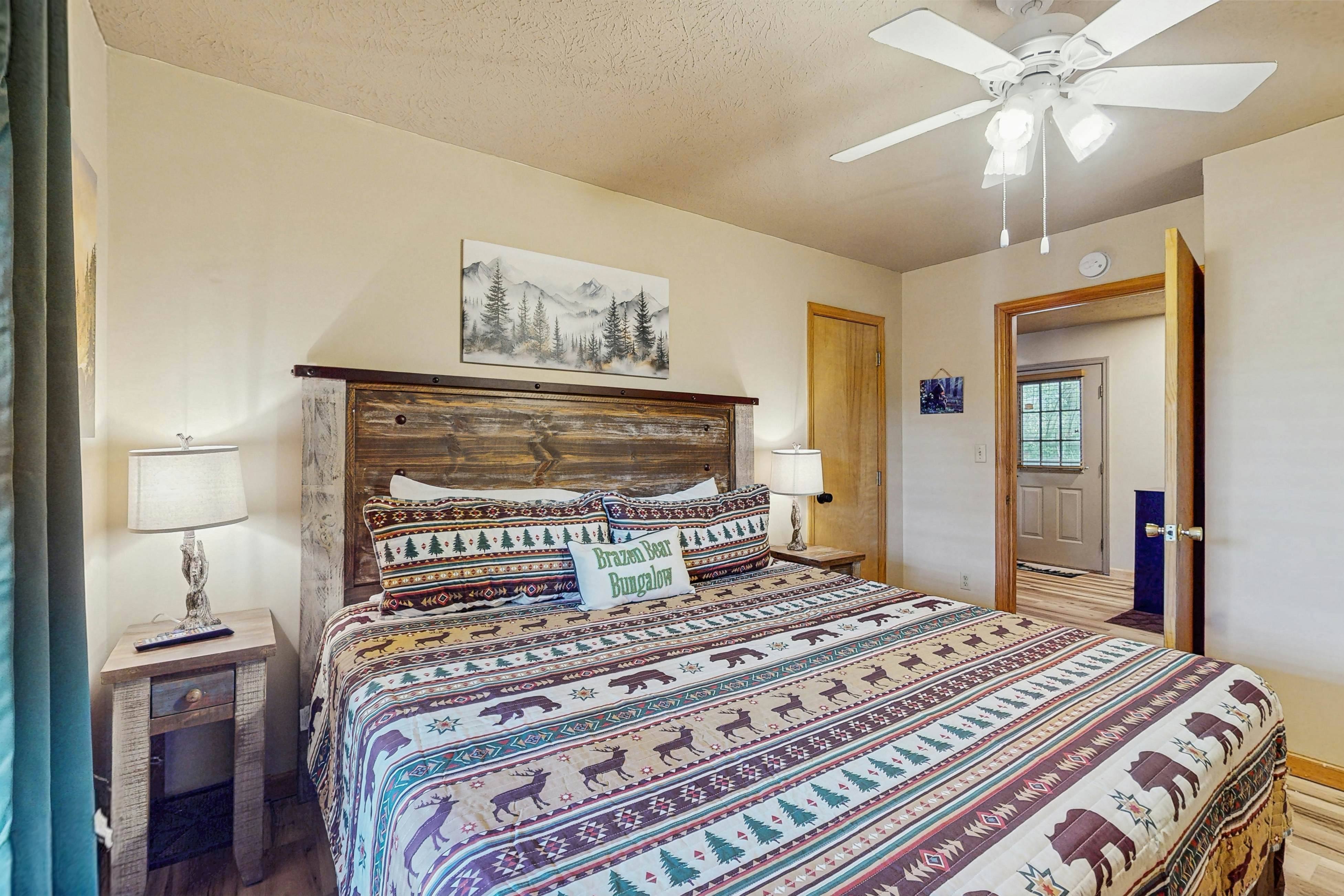 Cozy Cabin, Sleeps 6・Hot Tub・Grill・Games