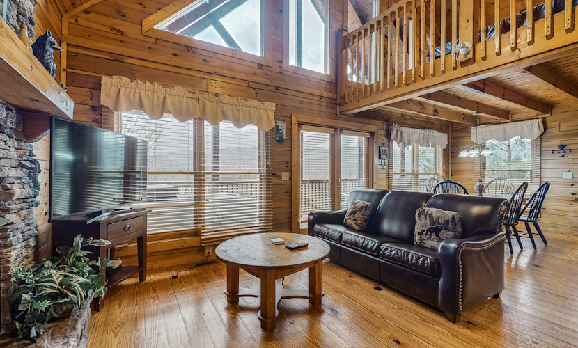 Cozy Retreat N Mountains・Views・Hot Tub・Shared Pool