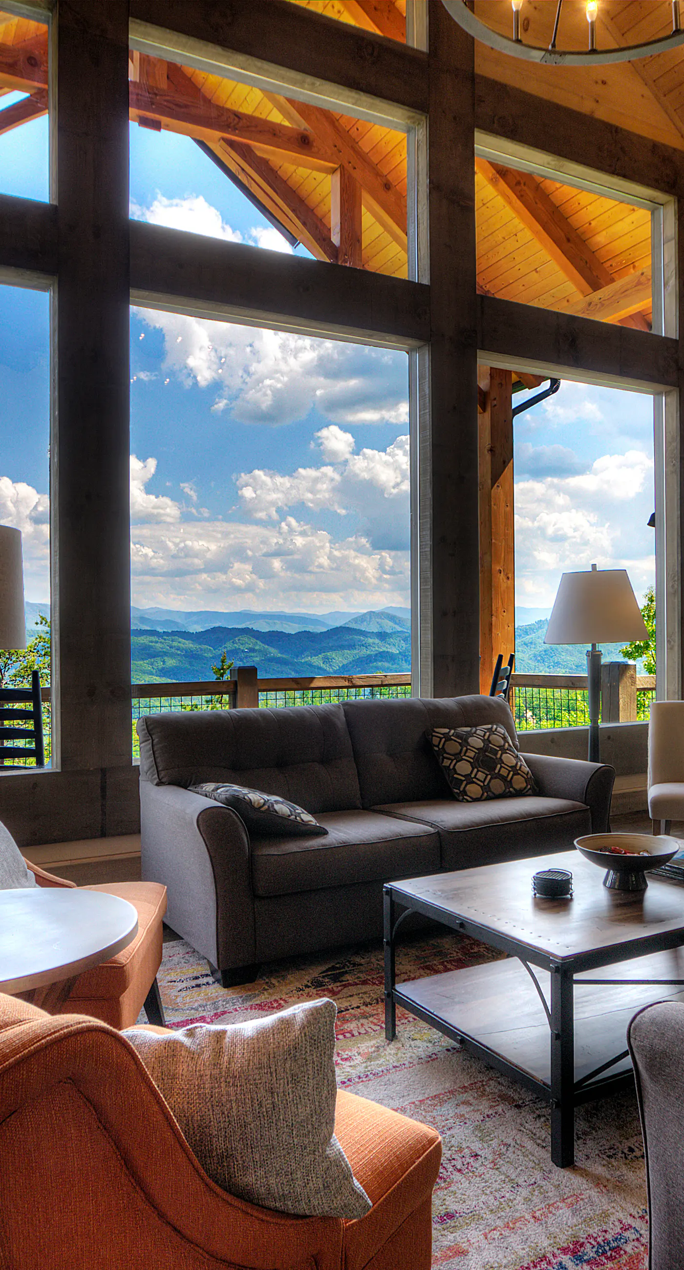 Cozy Cabin W Home Theater, Sleeps 15, Hot Tub, Views