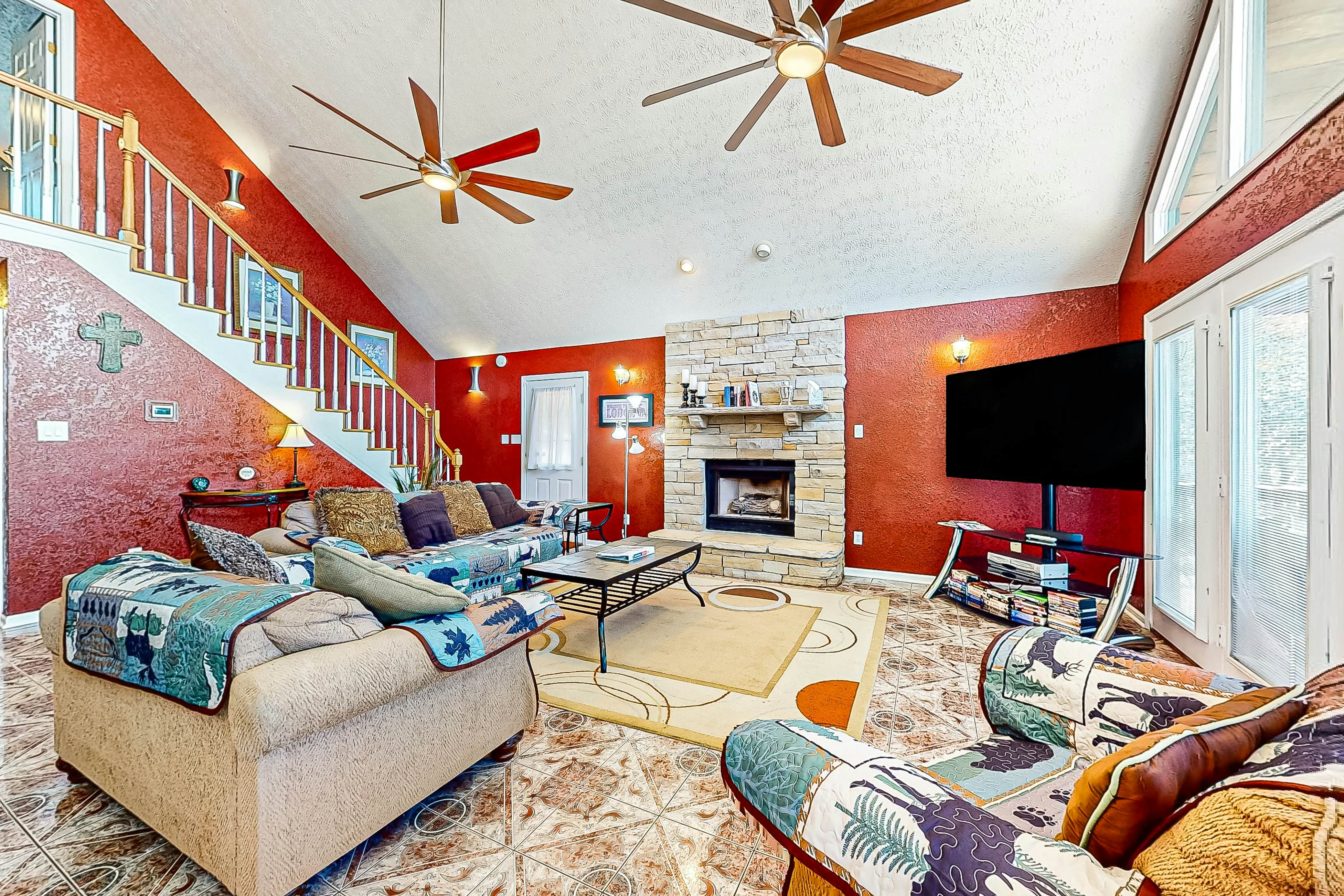 Lakefront Cabin W Views・Boat Ramp・Dock・Hot Tub