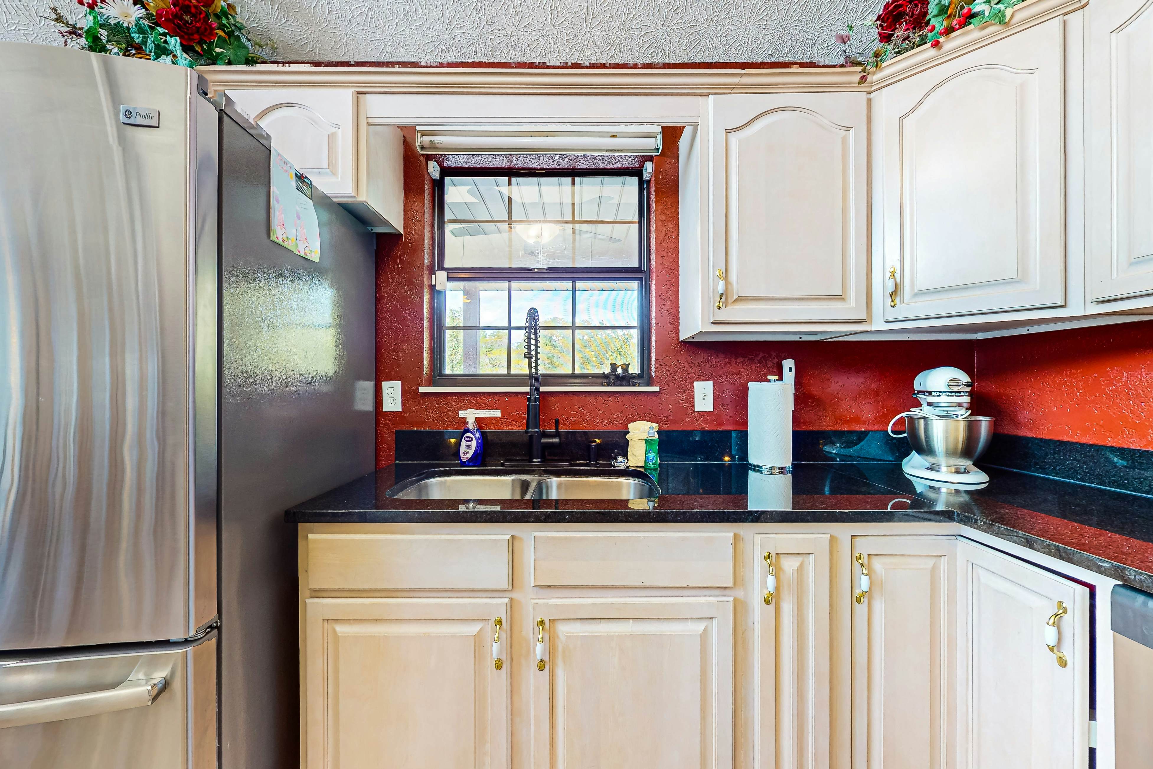 Lakefront Cabin W Views・Boat Ramp・Dock・Hot Tub